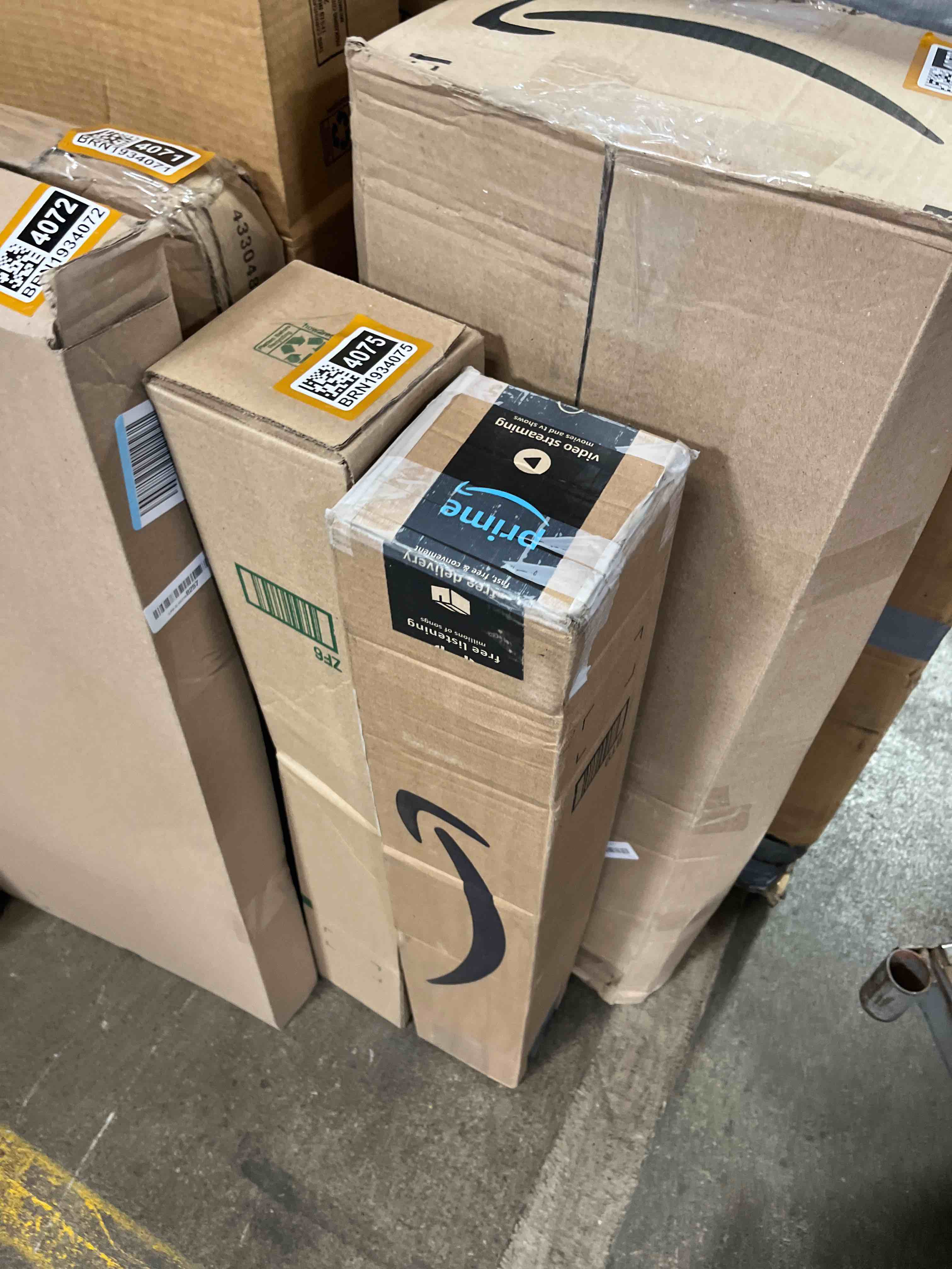 https://s3.amazonaws.com/lotting-images-prod/phillipi/BRN1934076_1750967952094.jpeg
