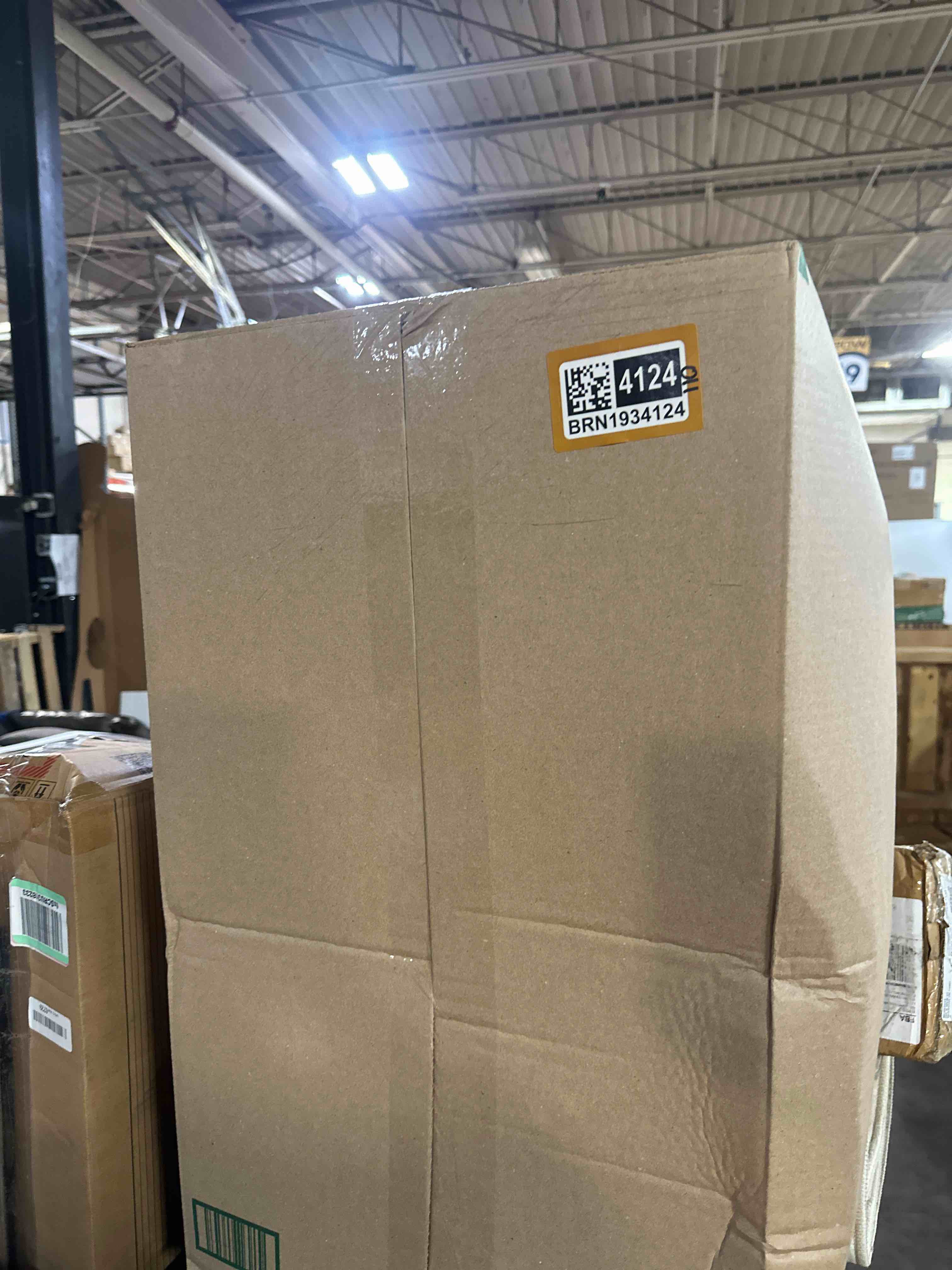 https://s3.amazonaws.com/lotting-images-prod/phillipi/BRN1934124_1751025426414.jpeg