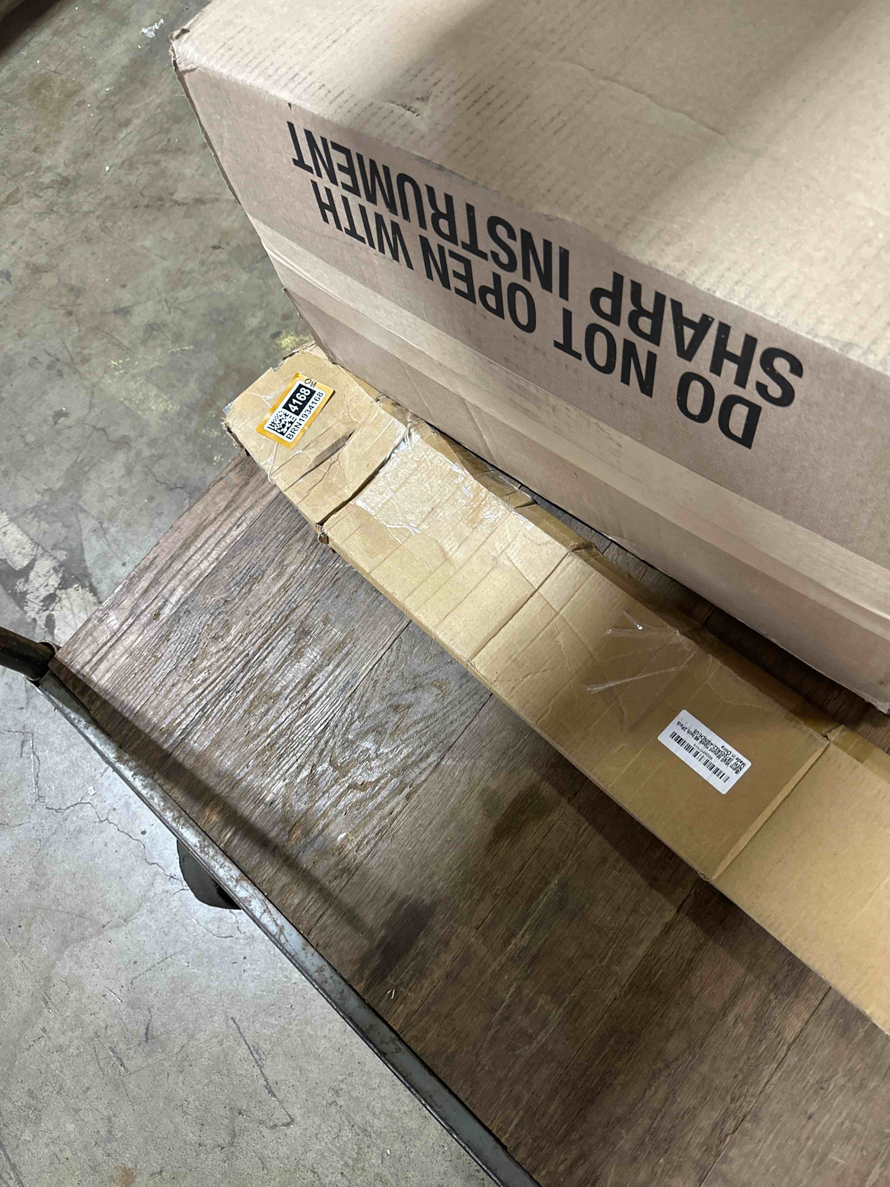 https://s3.amazonaws.com/lotting-images-prod/phillipi/BRN1934168_1751033884742.jpeg