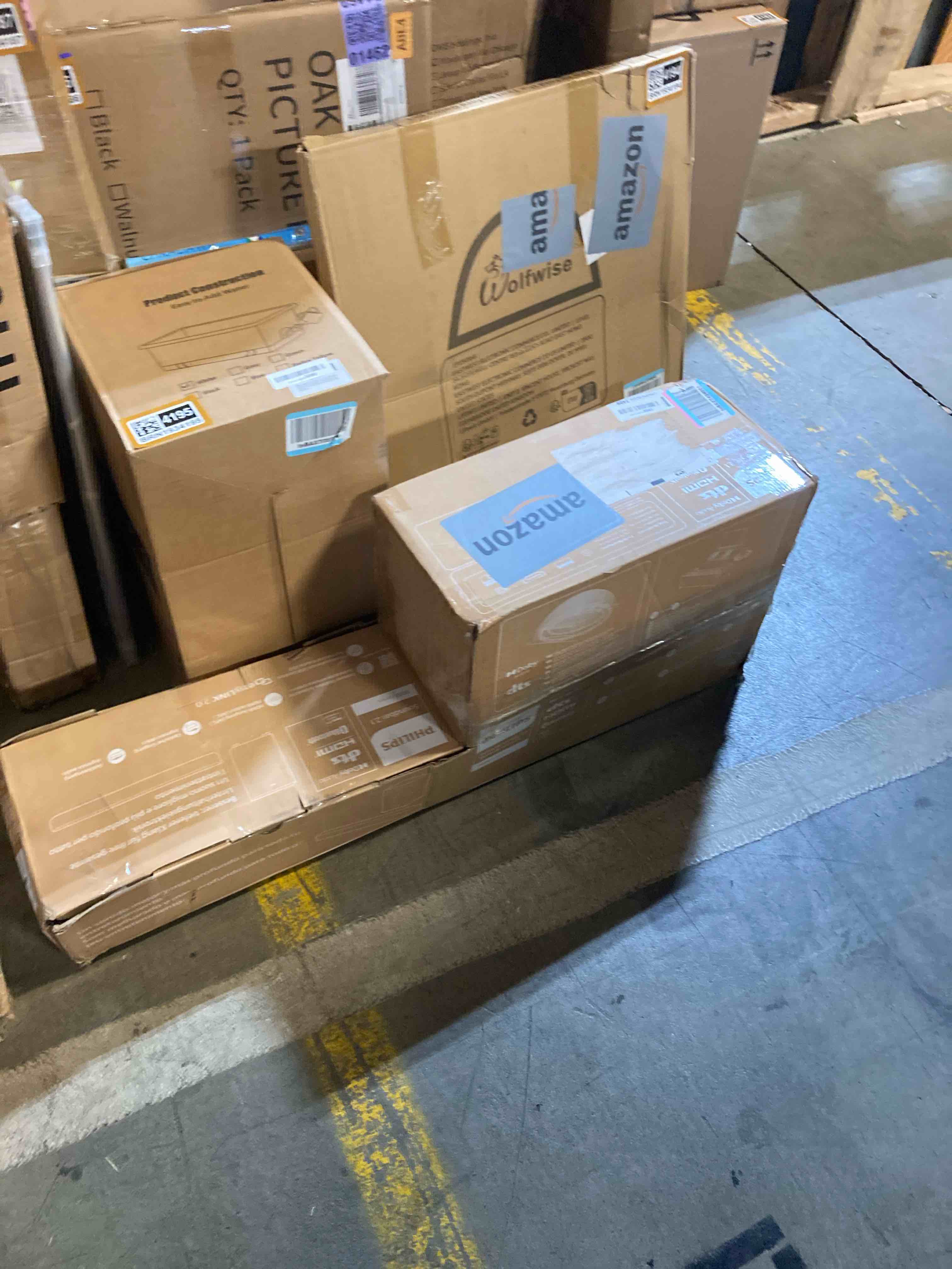 https://s3.amazonaws.com/lotting-images-prod/phillipi/BRN1934196_1751030823812.jpeg