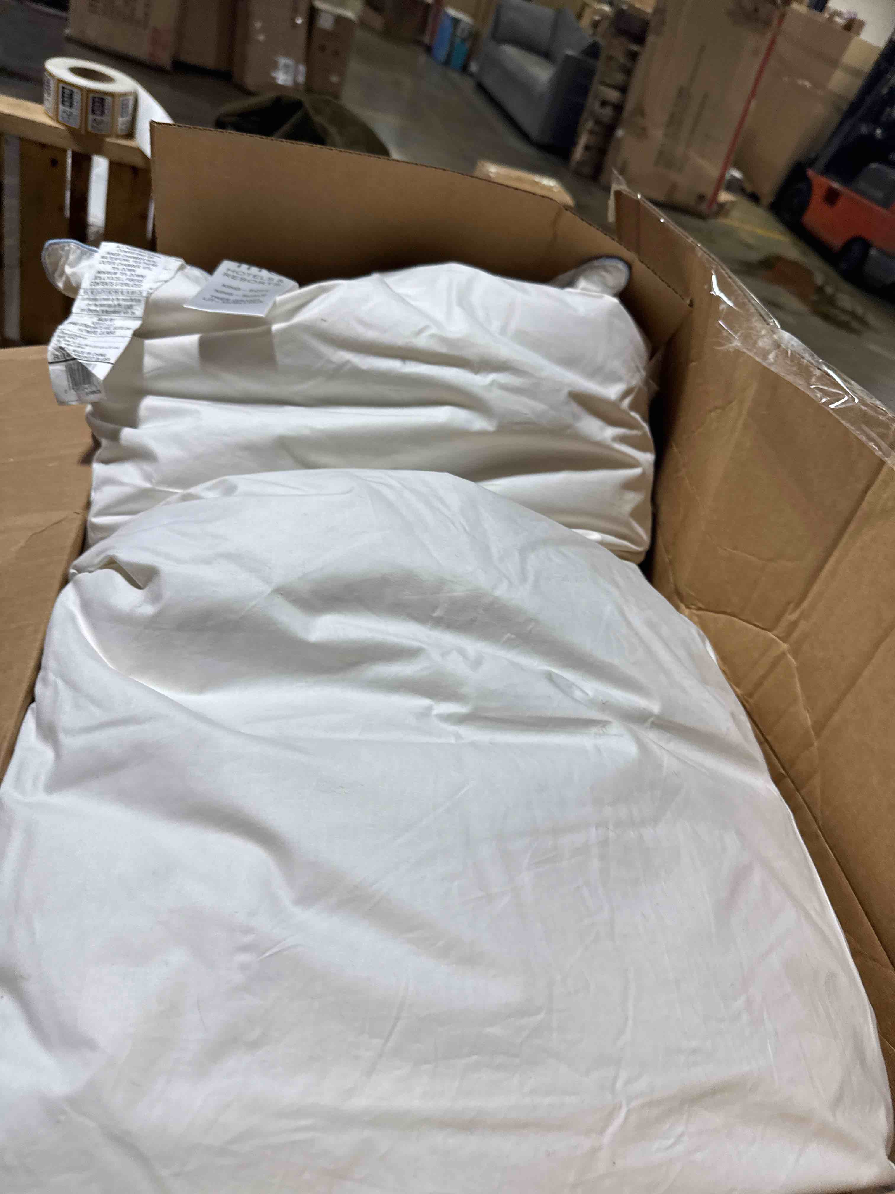 https://s3.amazonaws.com/lotting-images-prod/phillipi/BRN1934308_1751983987953.jpeg