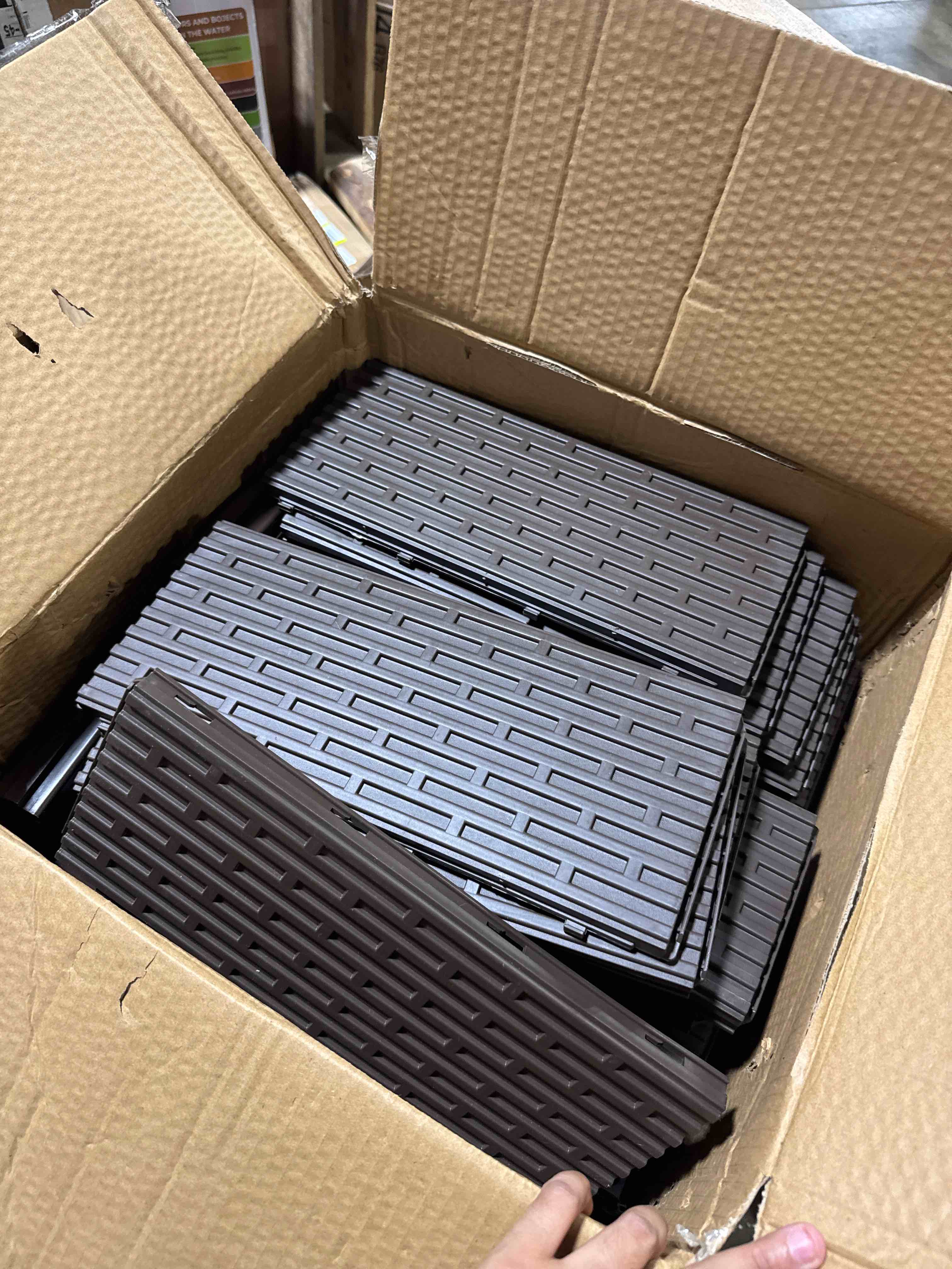 https://s3.amazonaws.com/lotting-images-prod/phillipi/BRN1934326_1751987311040.jpeg