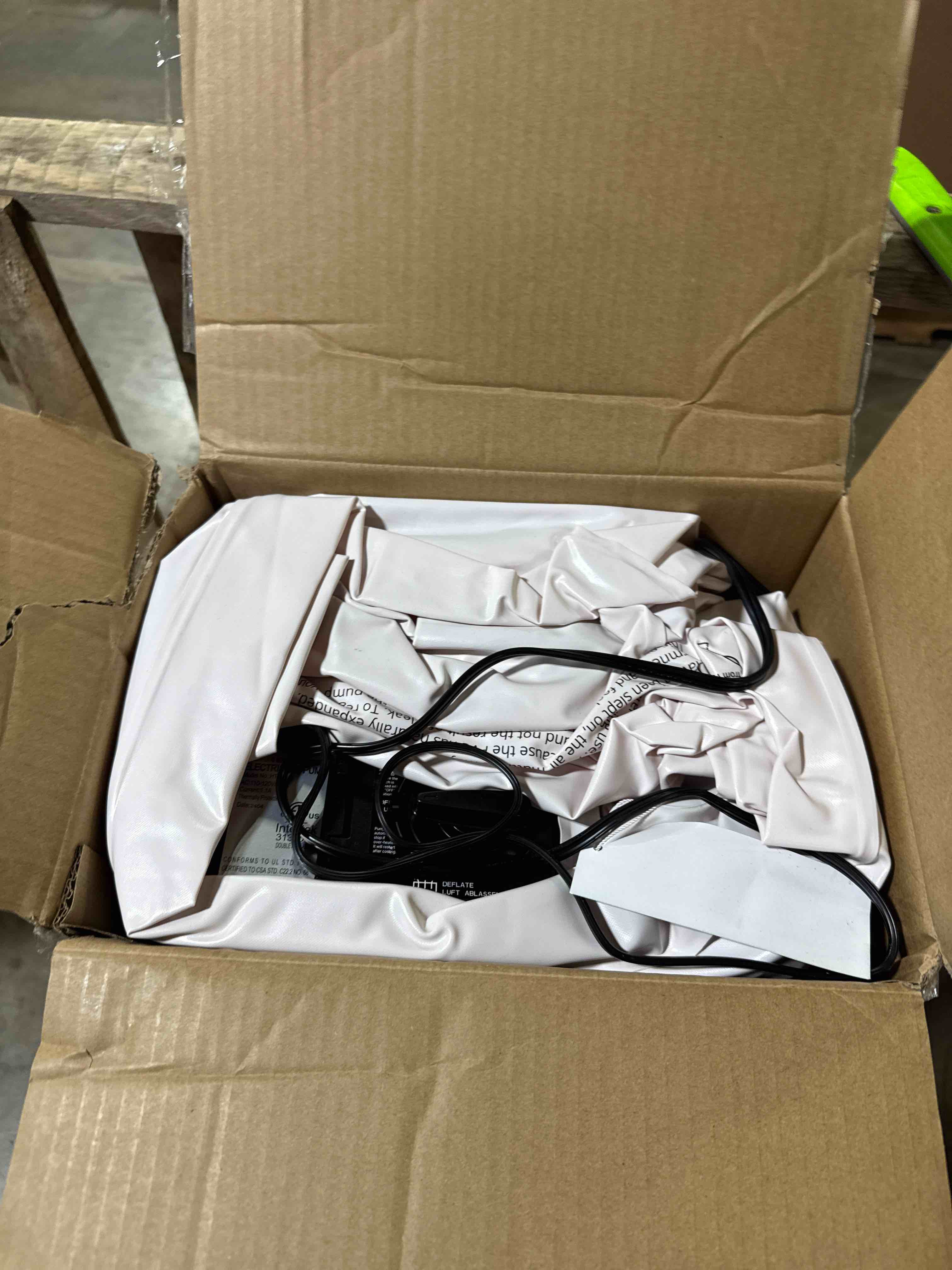 https://s3.amazonaws.com/lotting-images-prod/phillipi/BRN1934338_1751989013456.jpeg