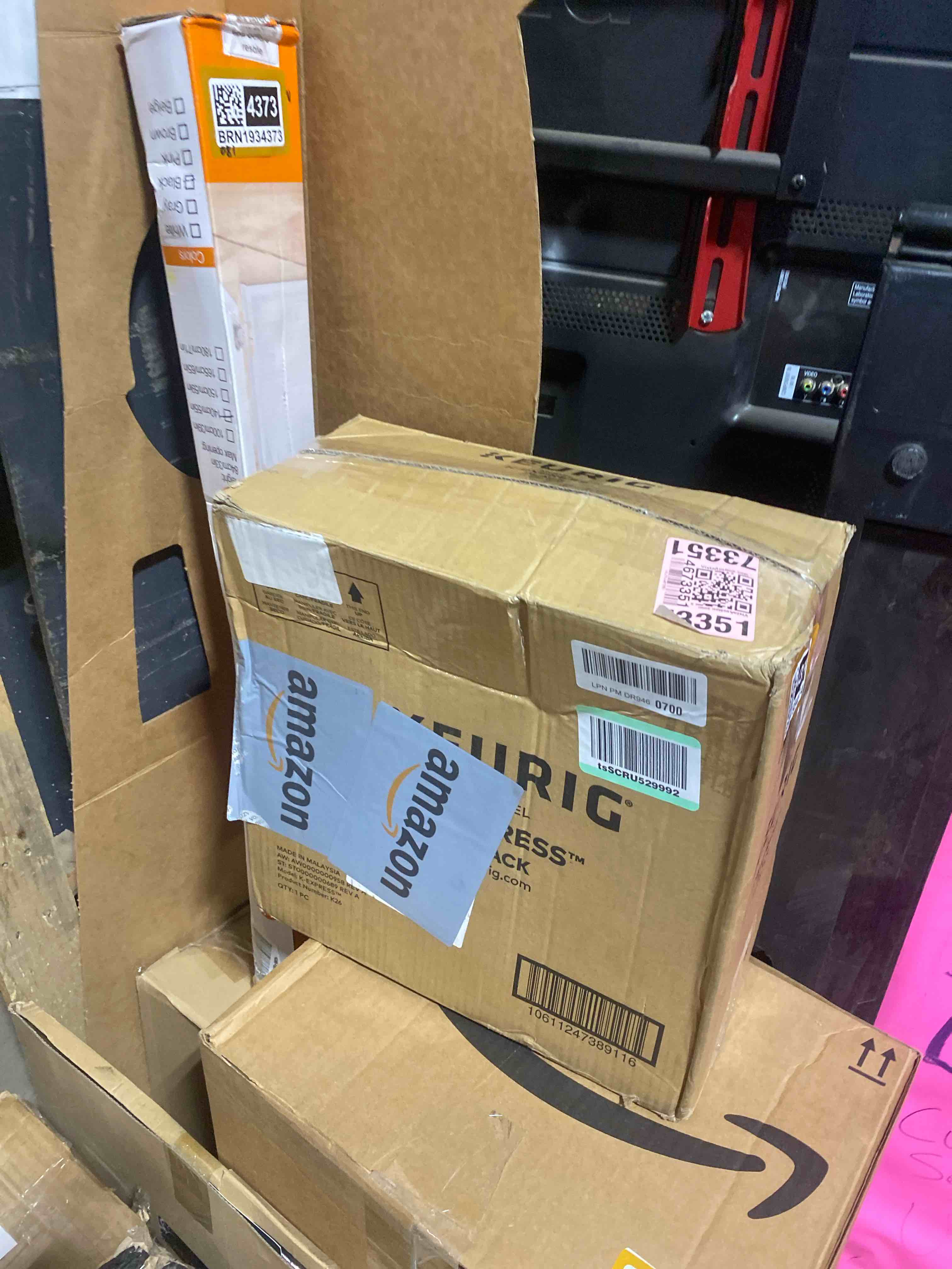 https://s3.amazonaws.com/lotting-images-prod/phillipi/BRN1934374_1752073020170.jpeg