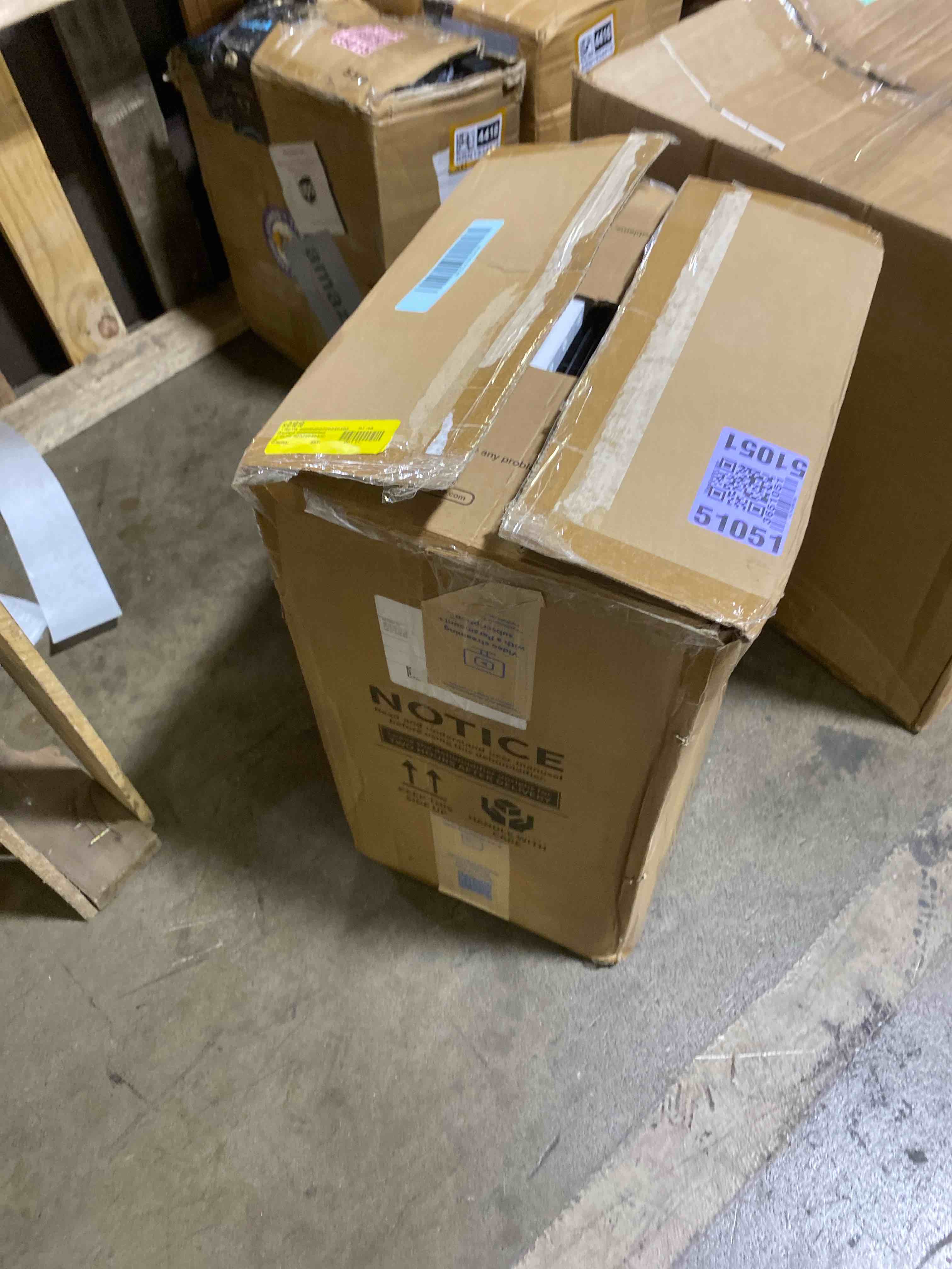https://s3.amazonaws.com/lotting-images-prod/phillipi/BRN1934419_1752080757099.jpeg