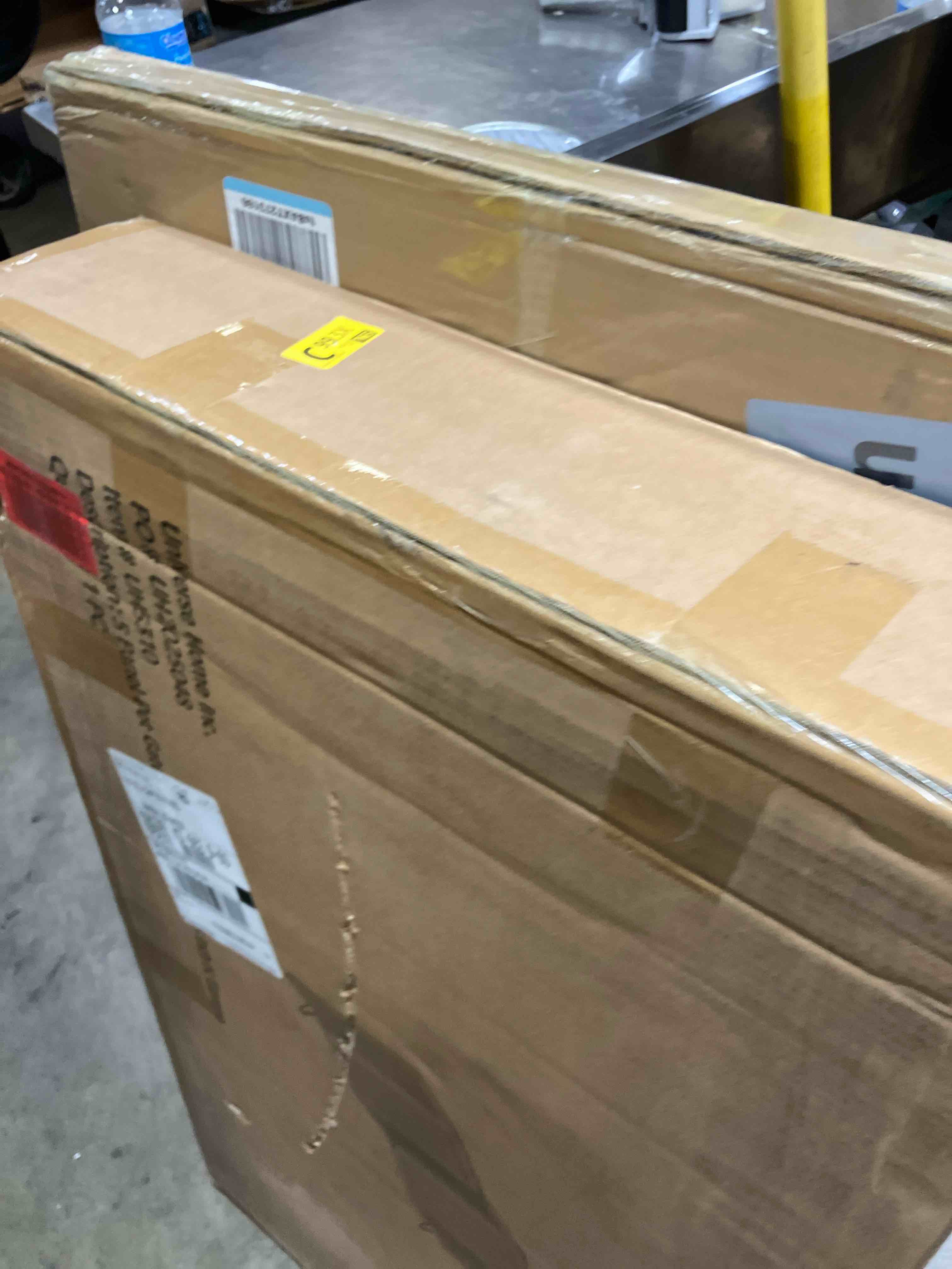 https://s3.amazonaws.com/lotting-images-prod/phillipi/BRN1934615_1753802070937.jpeg