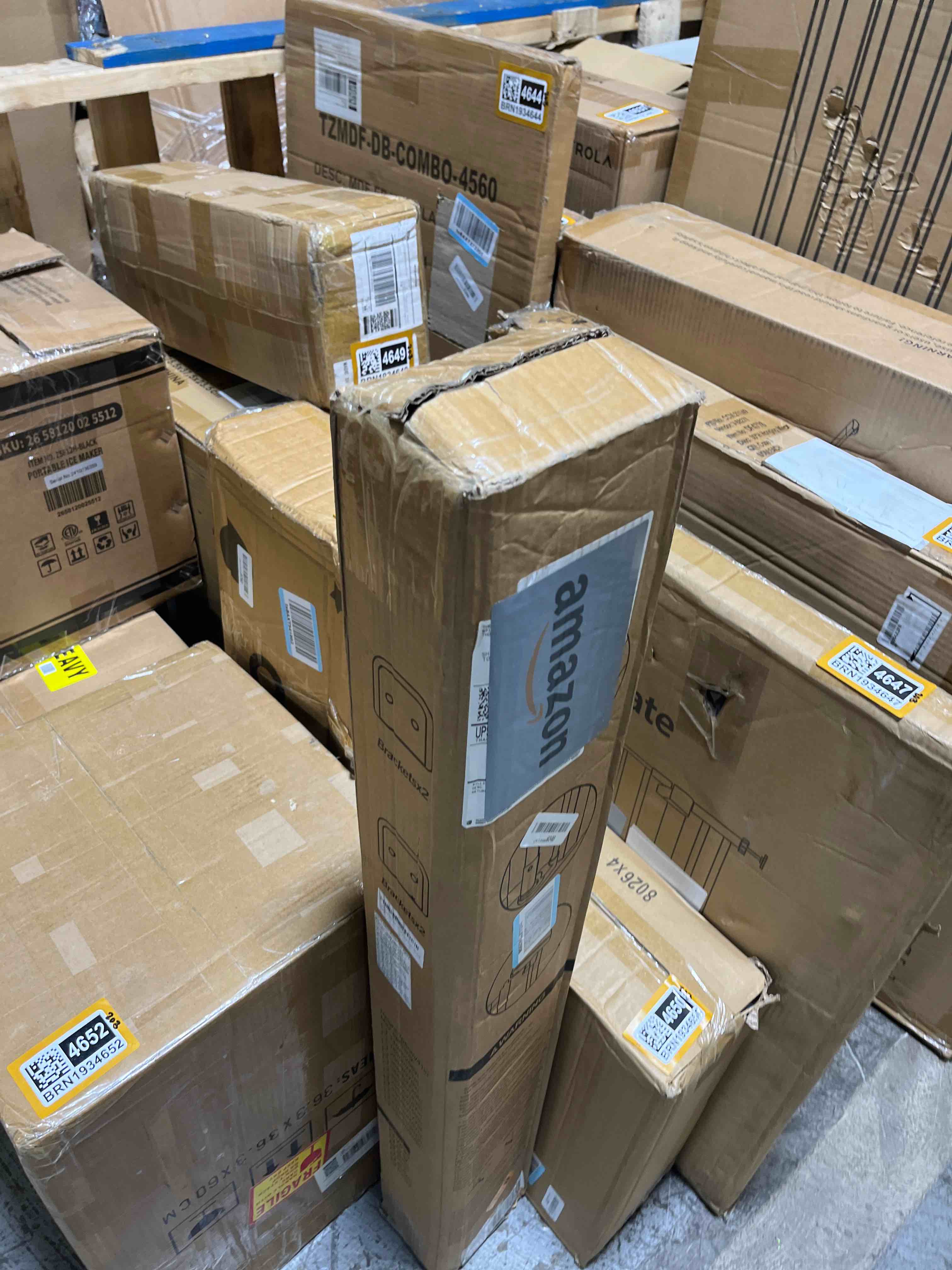 https://s3.amazonaws.com/lotting-images-prod/phillipi/BRN1934654_1753809718209.jpeg