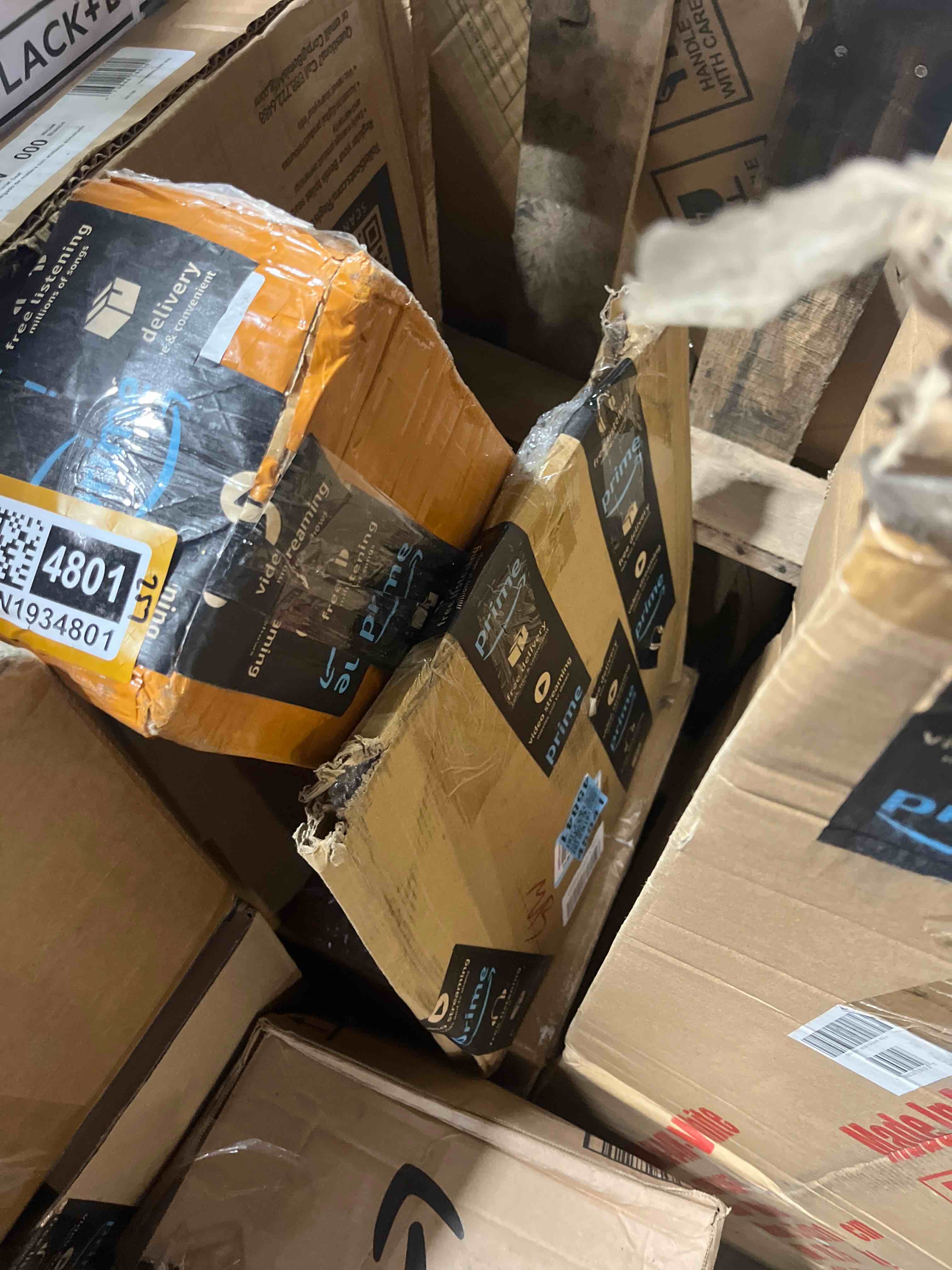 https://s3.amazonaws.com/lotting-images-prod/phillipi/BRN1934800_1754408058523.jpeg