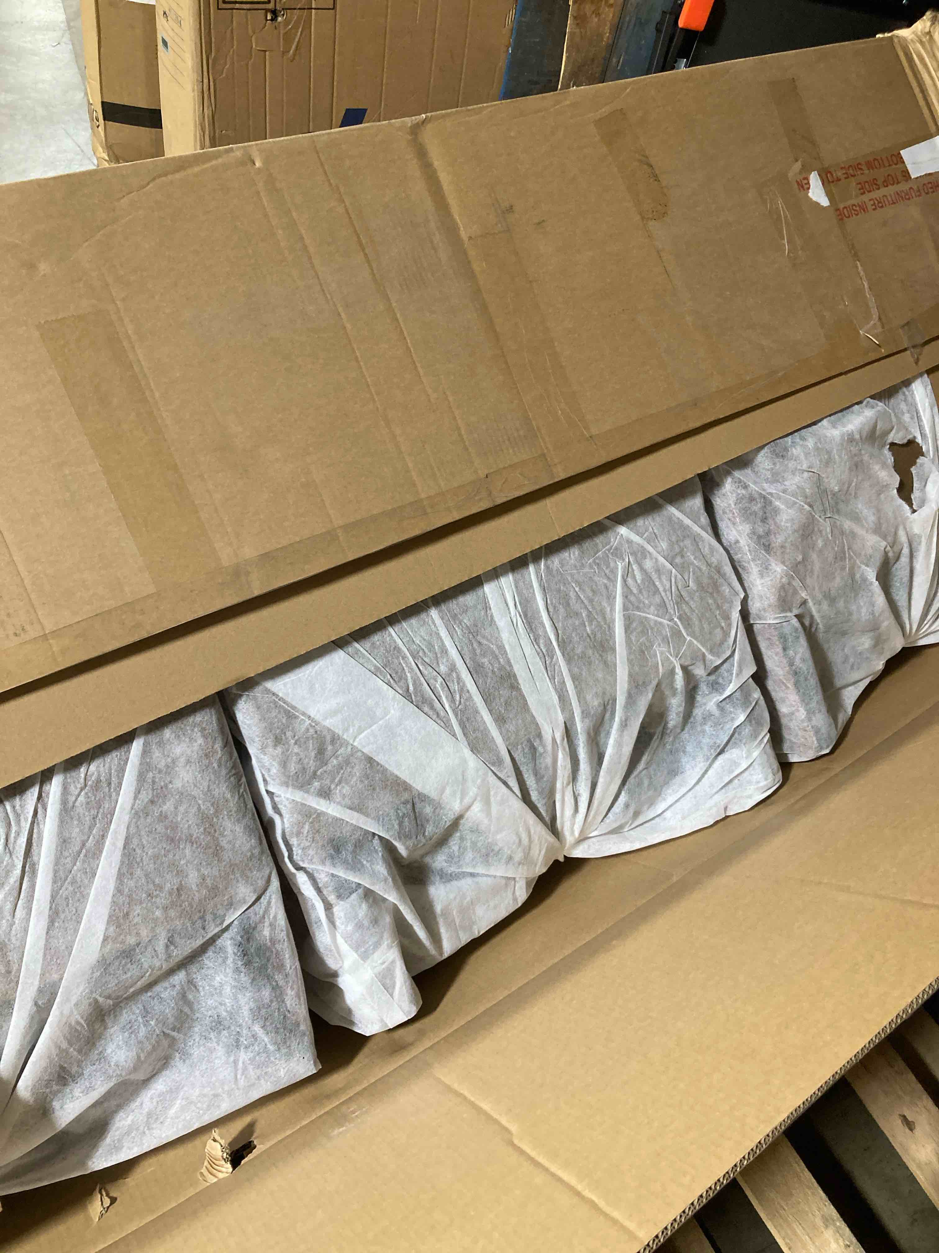https://s3.amazonaws.com/lotting-images-prod/phillipi/BRN1934870_1754930534122.jpeg