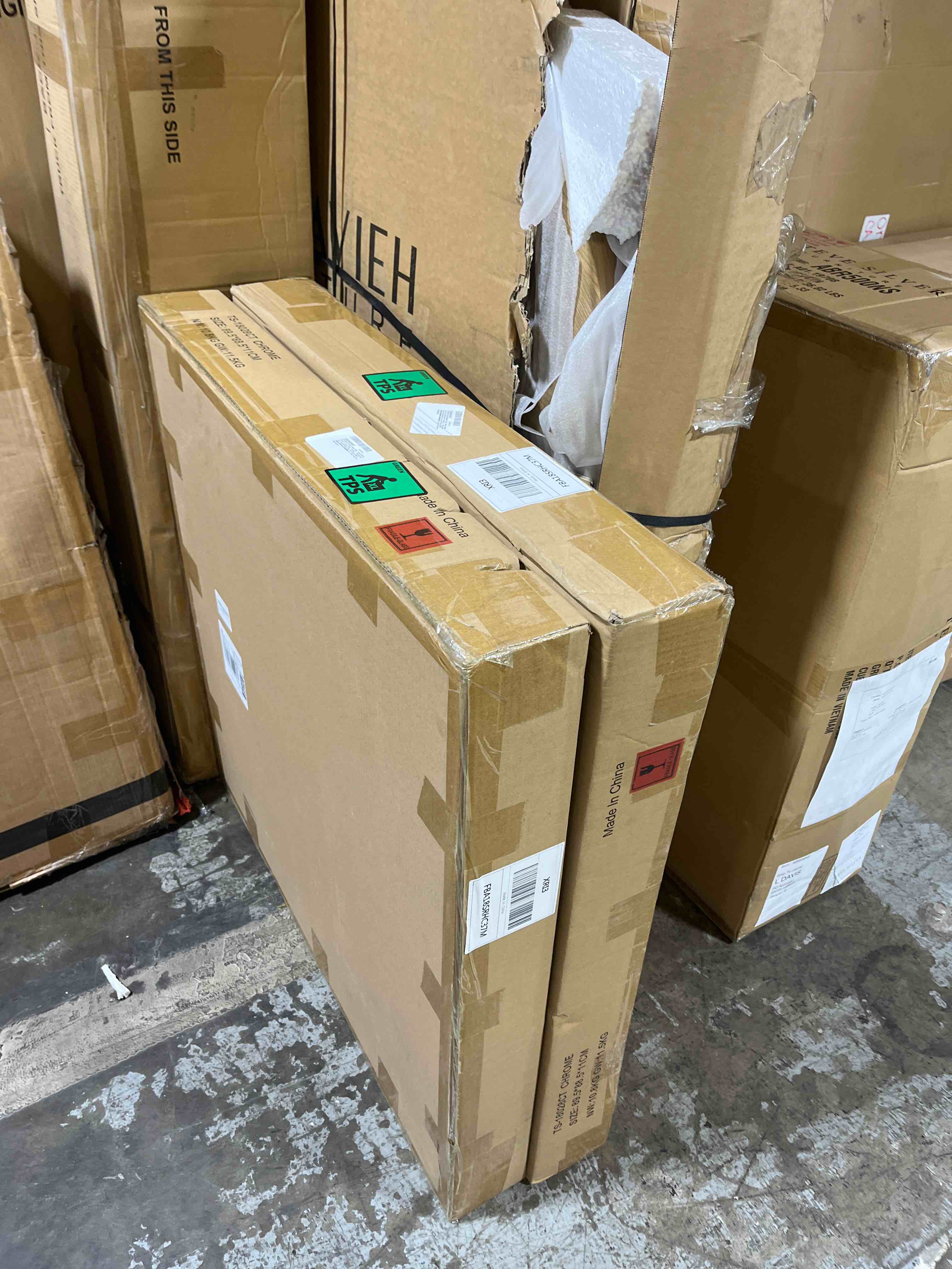https://s3.amazonaws.com/lotting-images-prod/phillipi/BRN1934878_1754933041608.jpeg