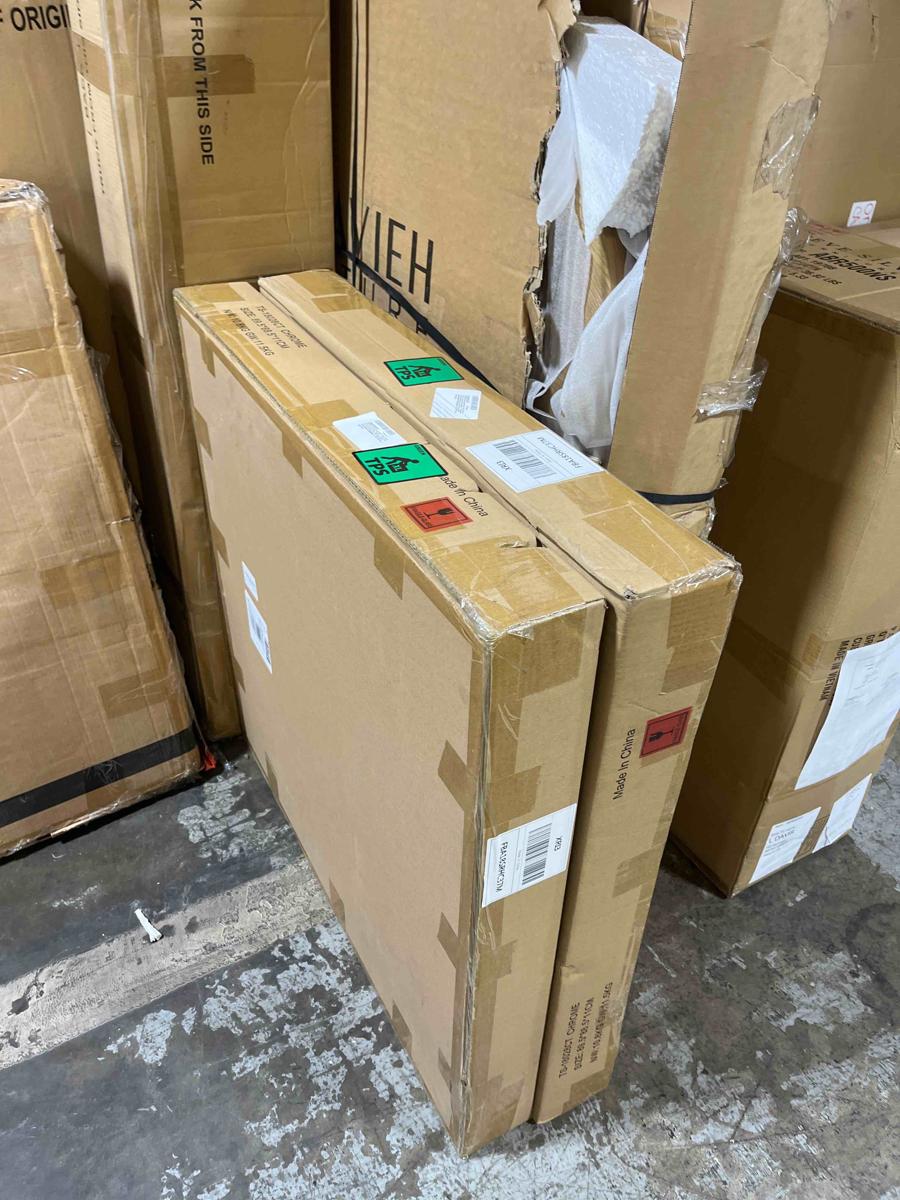 https://s3.amazonaws.com/lotting-images-prod/phillipi/BRN1934878_1754933042629.jpeg