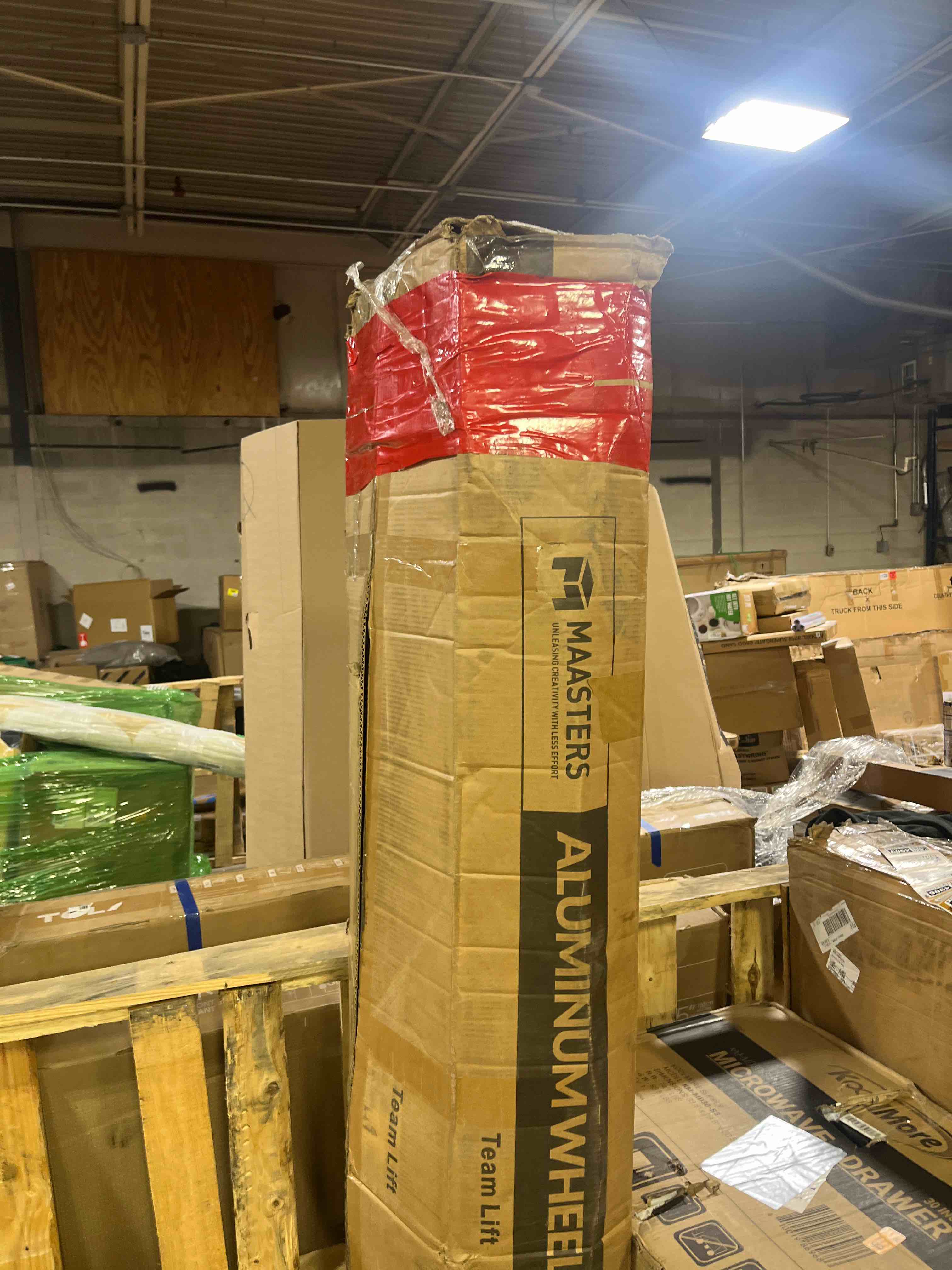 https://s3.amazonaws.com/lotting-images-prod/phillipi/BRN1934902_1755178370002.jpeg