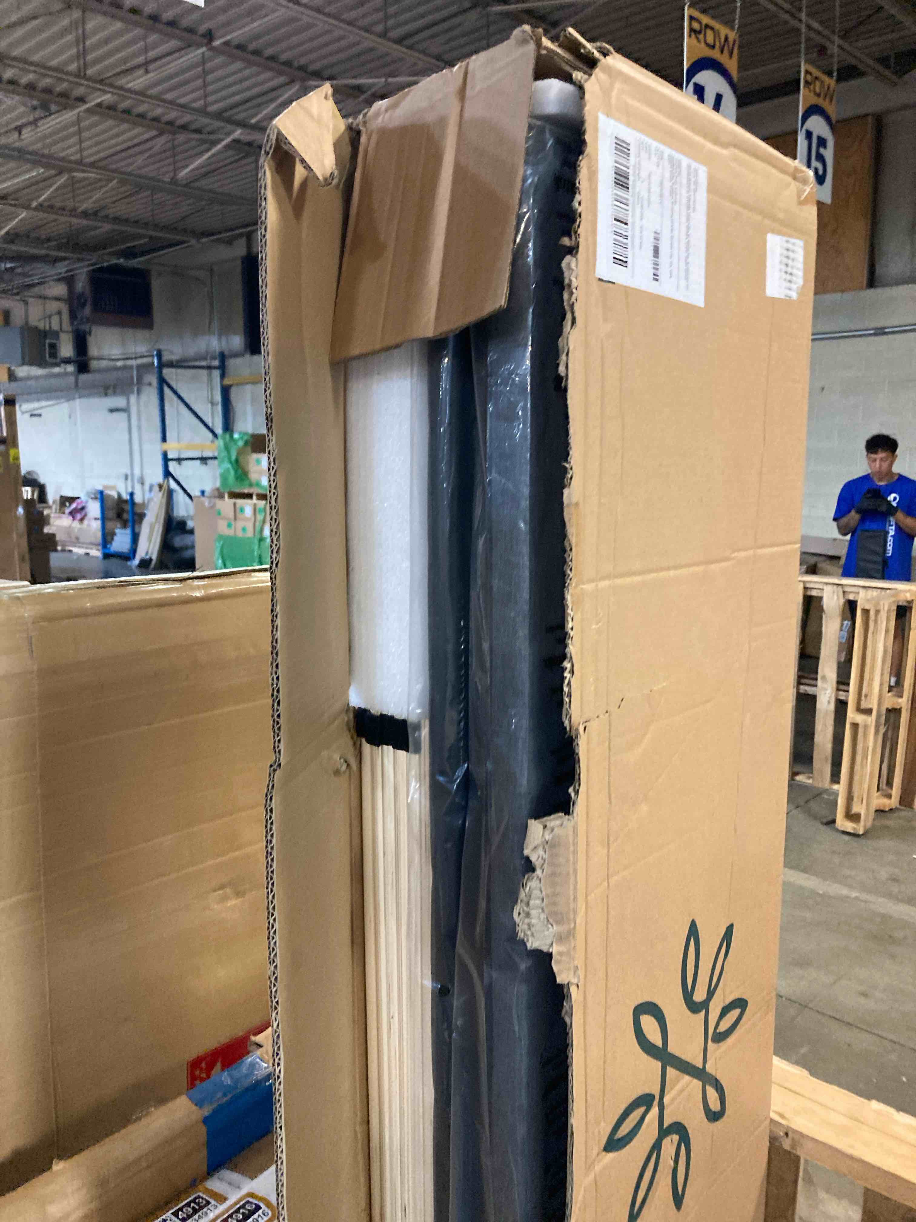https://s3.amazonaws.com/lotting-images-prod/phillipi/BRN1934918_1755700393293.jpeg