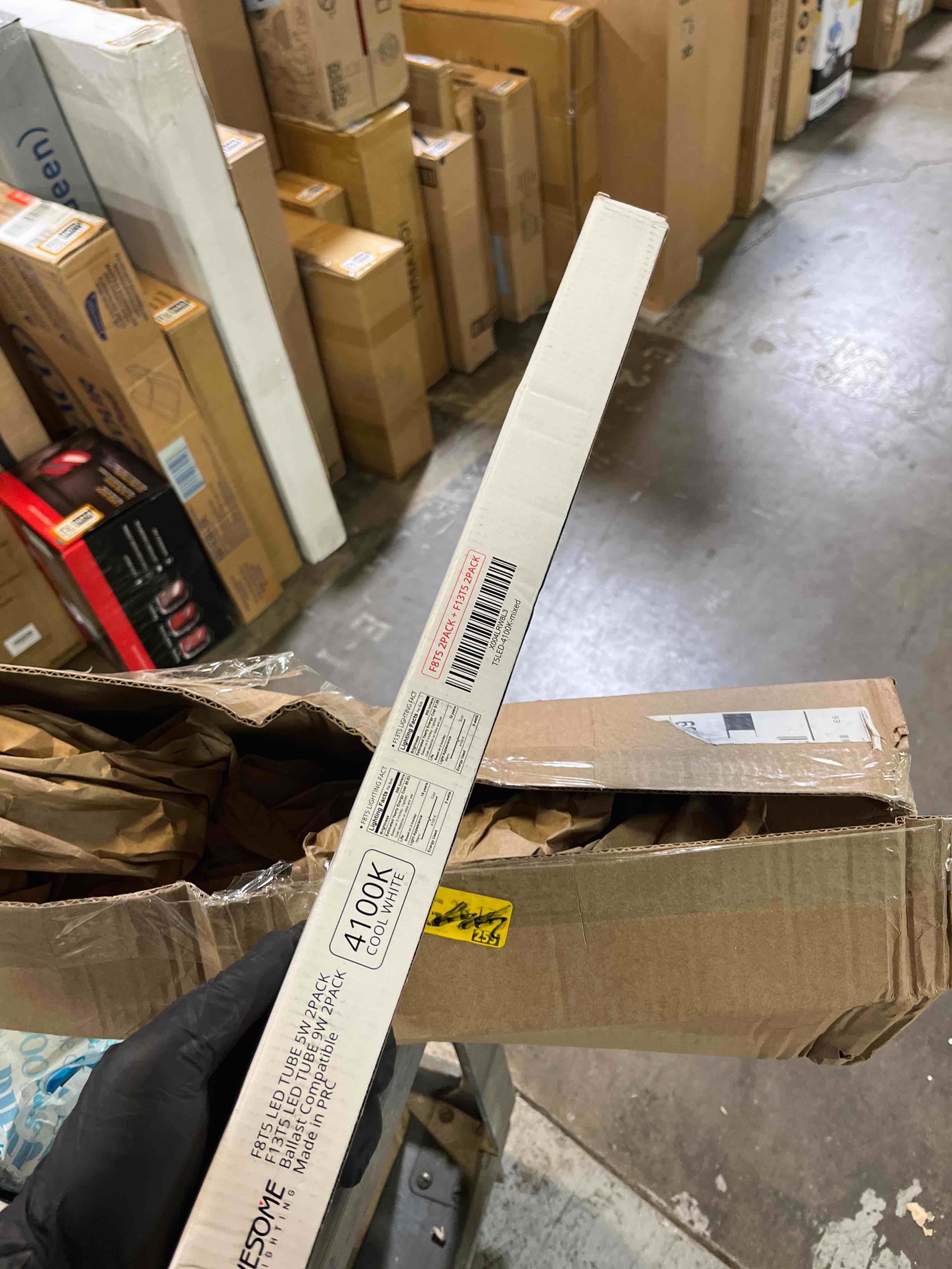 https://s3.amazonaws.com/lotting-images-prod/phillipi/BRN1934975_1756478777007.jpeg