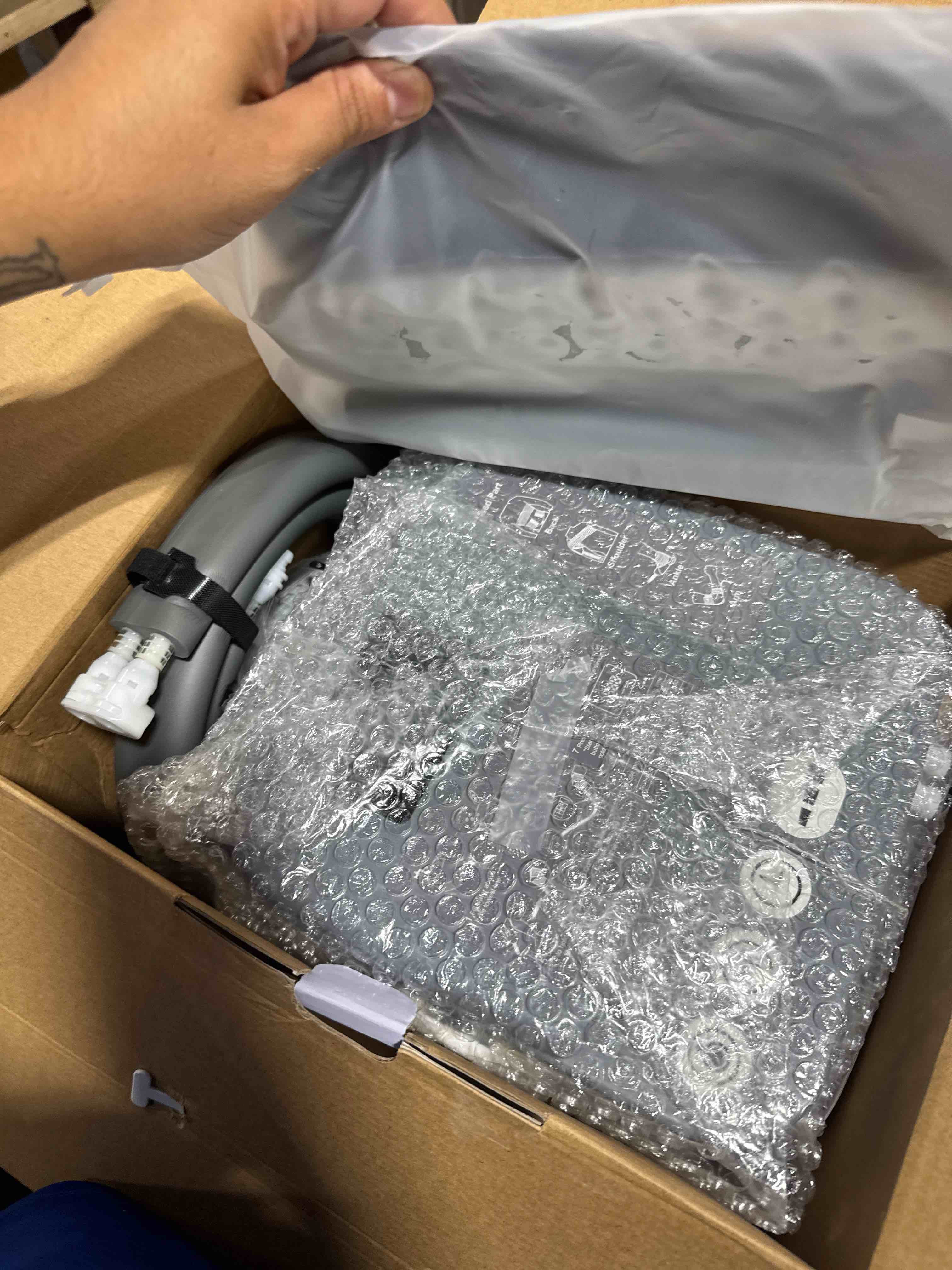 https://s3.amazonaws.com/lotting-images-prod/phillipi/BRN1935005_1756567974805.jpeg