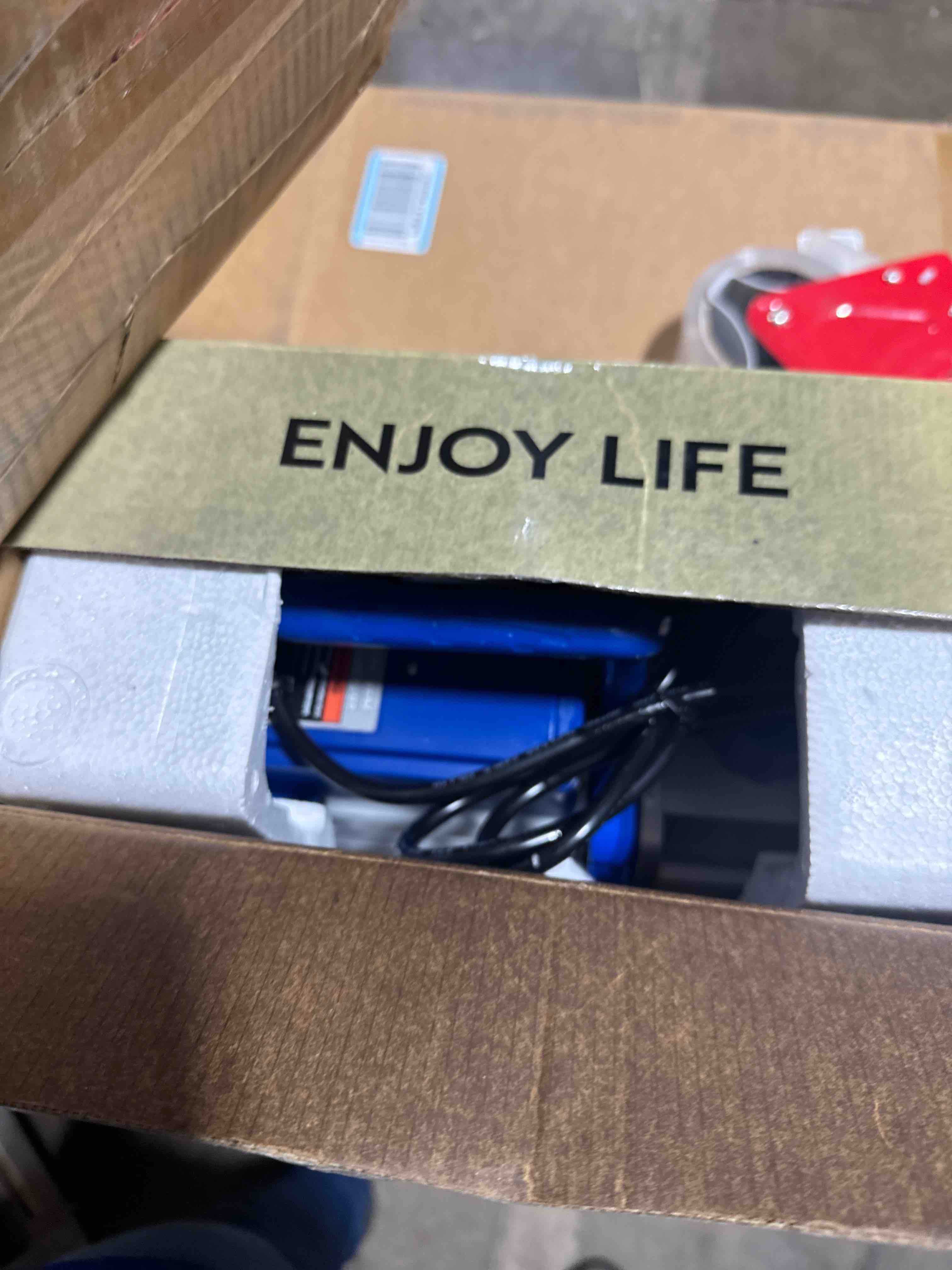 https://s3.amazonaws.com/lotting-images-prod/phillipi/BRN1935007_1756568174817.jpeg