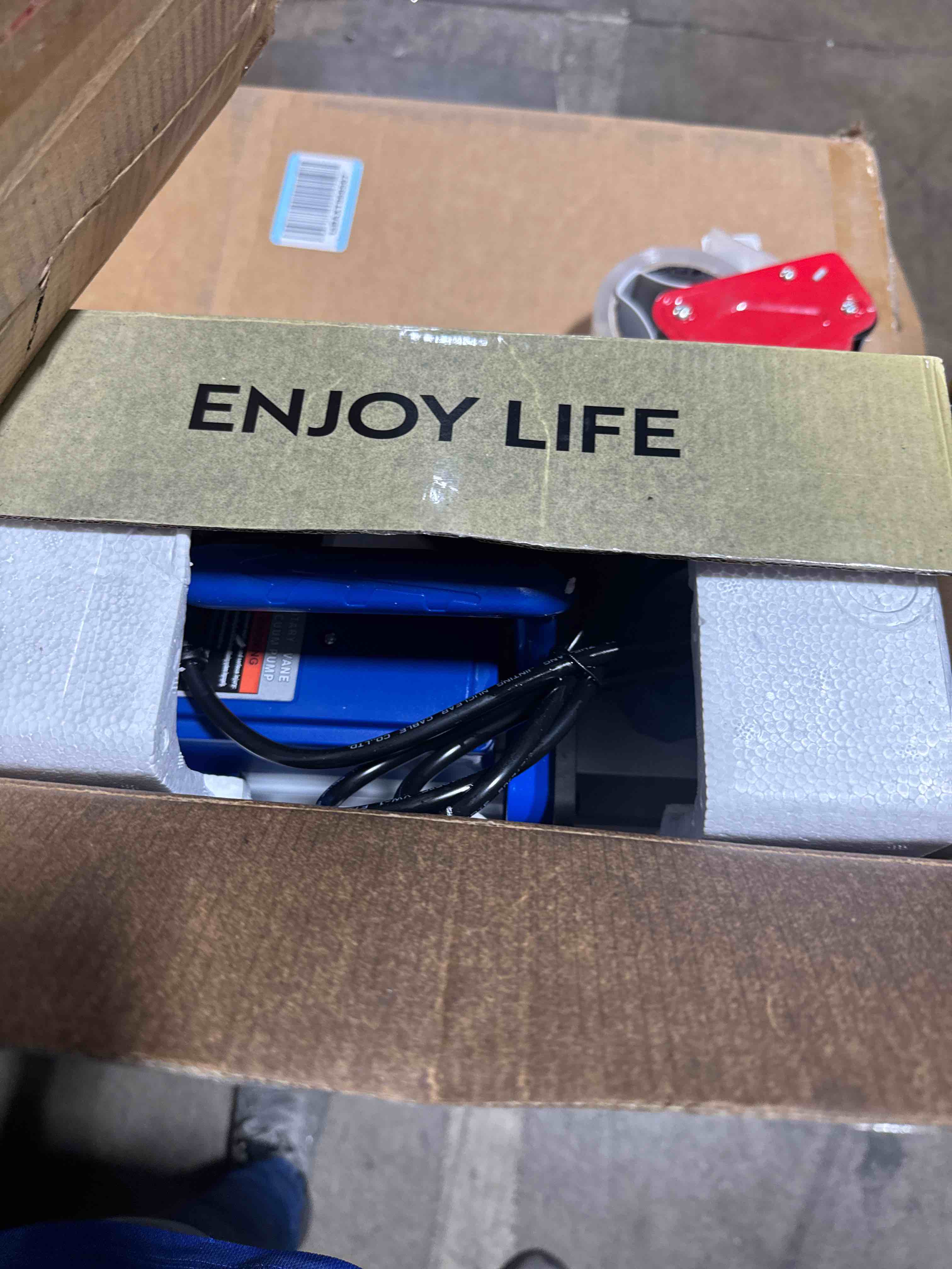 https://s3.amazonaws.com/lotting-images-prod/phillipi/BRN1935007_1756568175619.jpeg