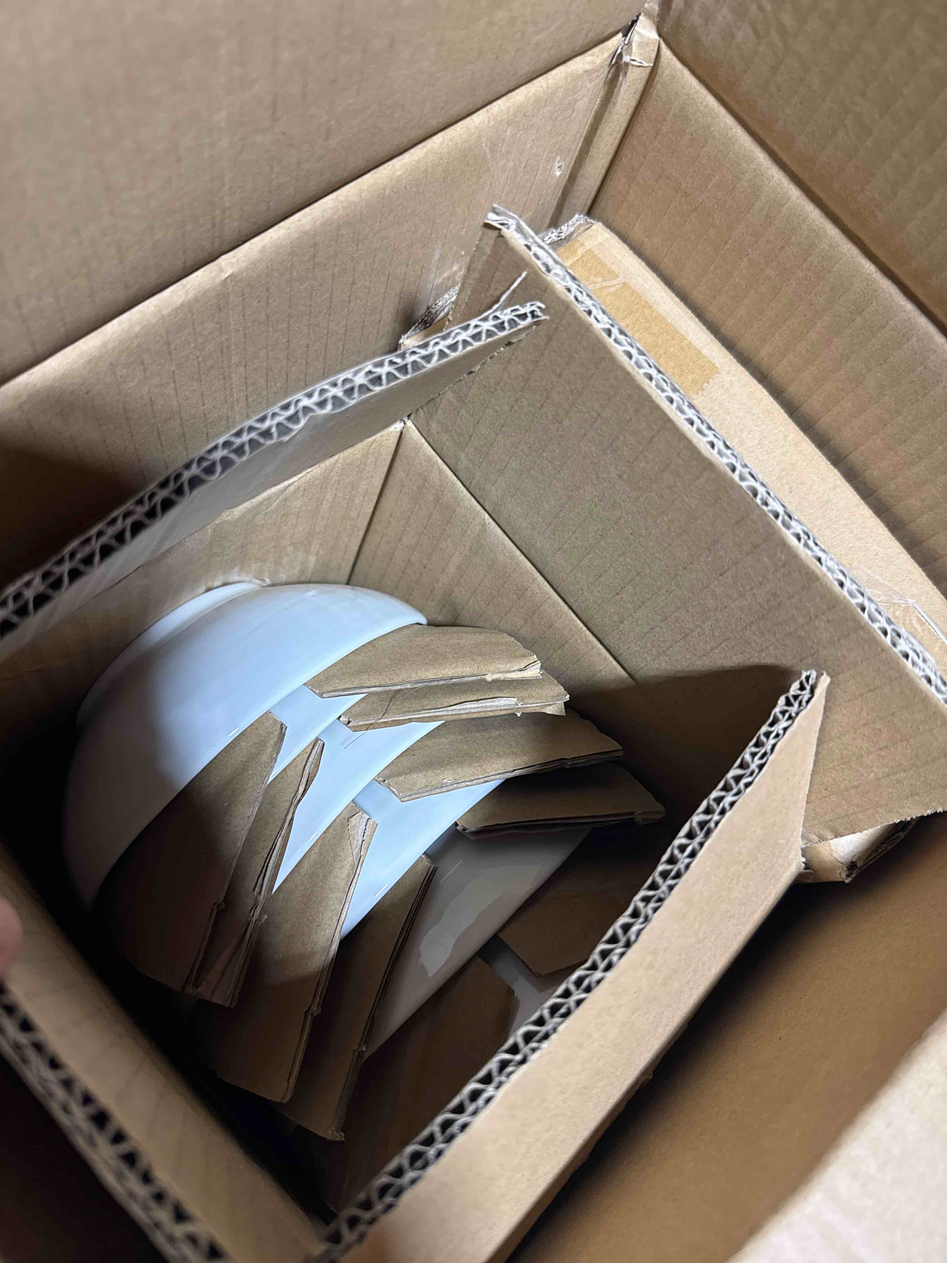 https://s3.amazonaws.com/lotting-images-prod/phillipi/BRN1935011_1756568615573.jpeg
