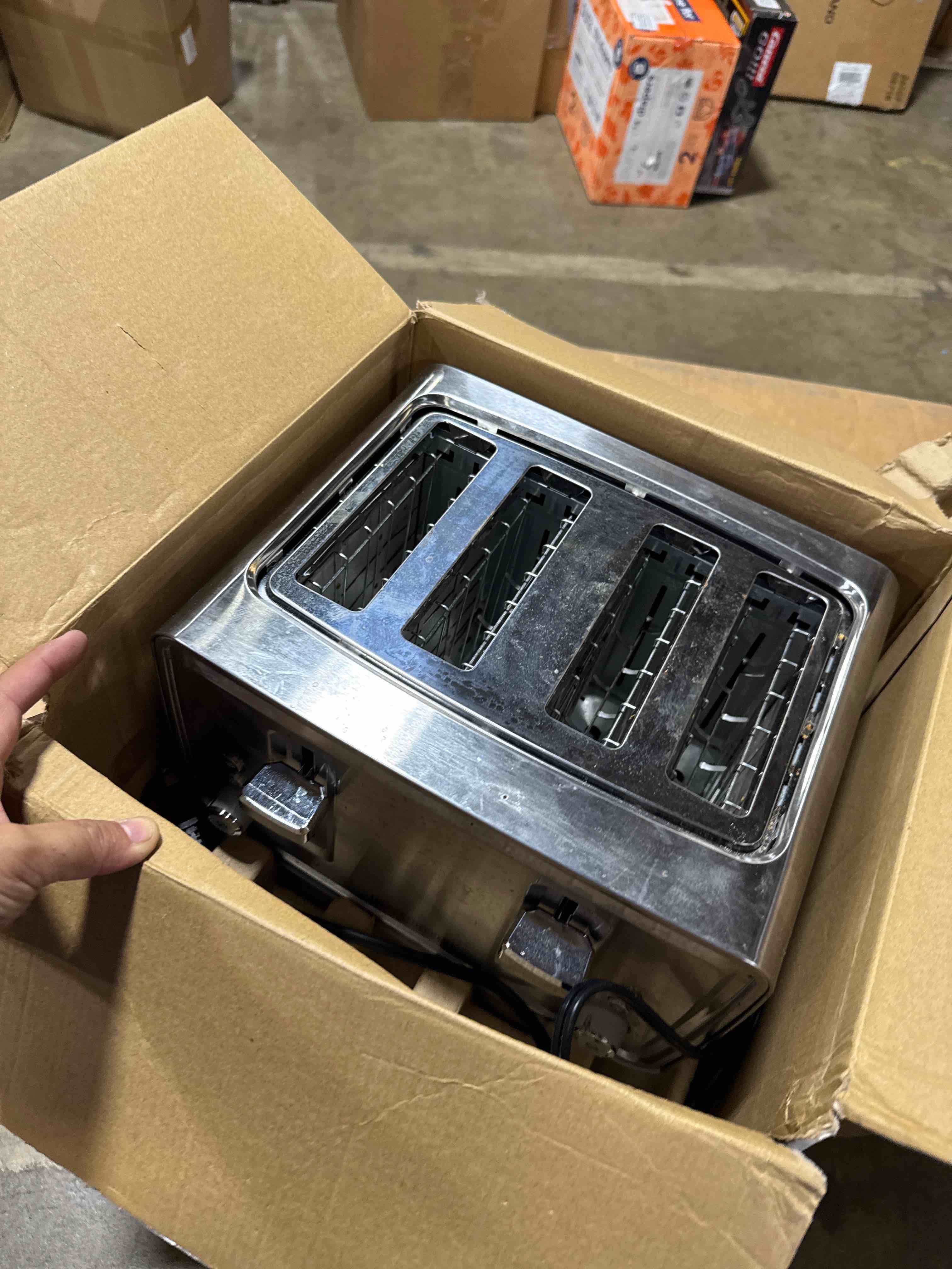https://s3.amazonaws.com/lotting-images-prod/phillipi/BRN1935021_1756570323897.jpeg