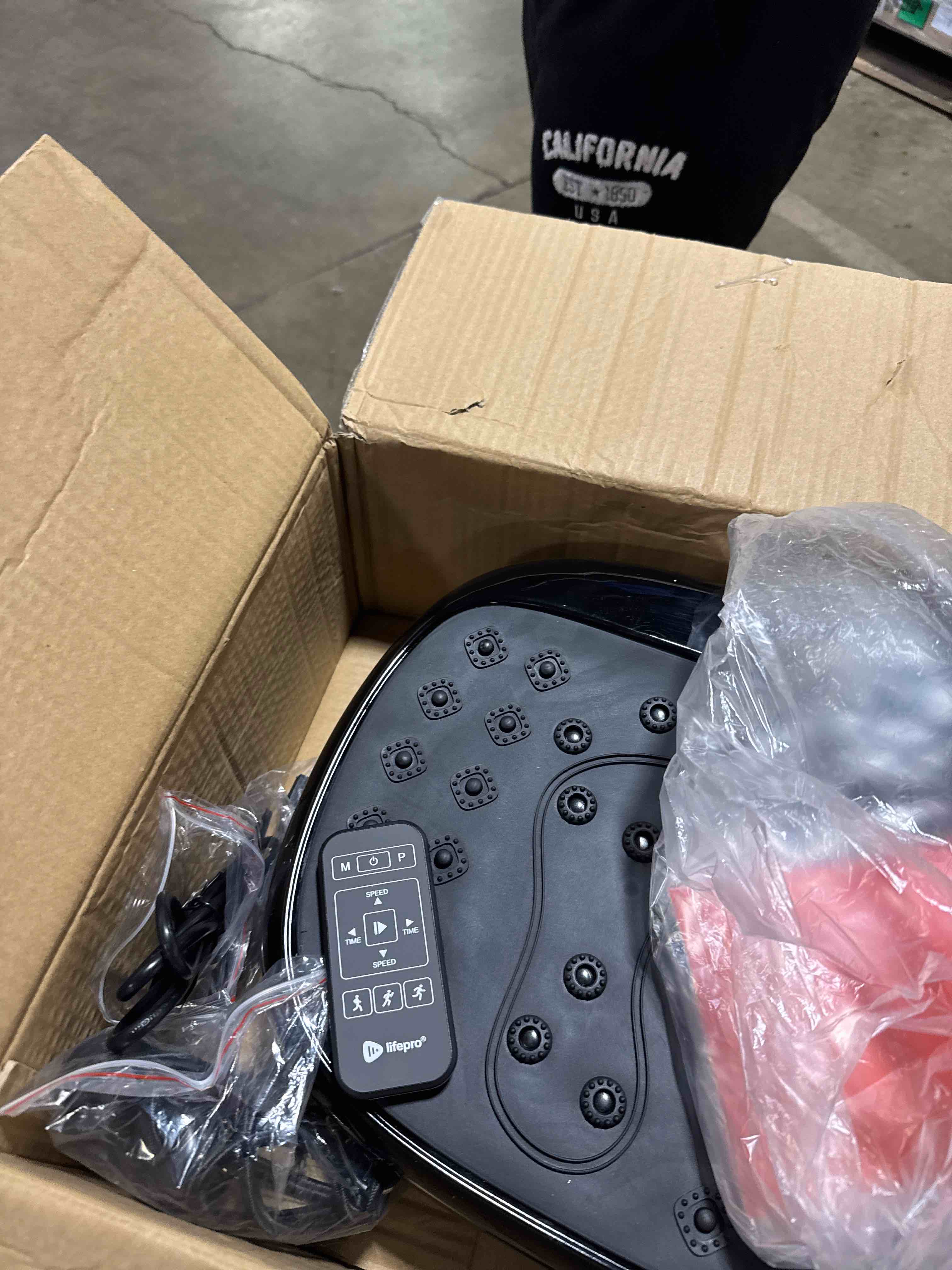 https://s3.amazonaws.com/lotting-images-prod/phillipi/BRN1935026_1756570802023.jpeg