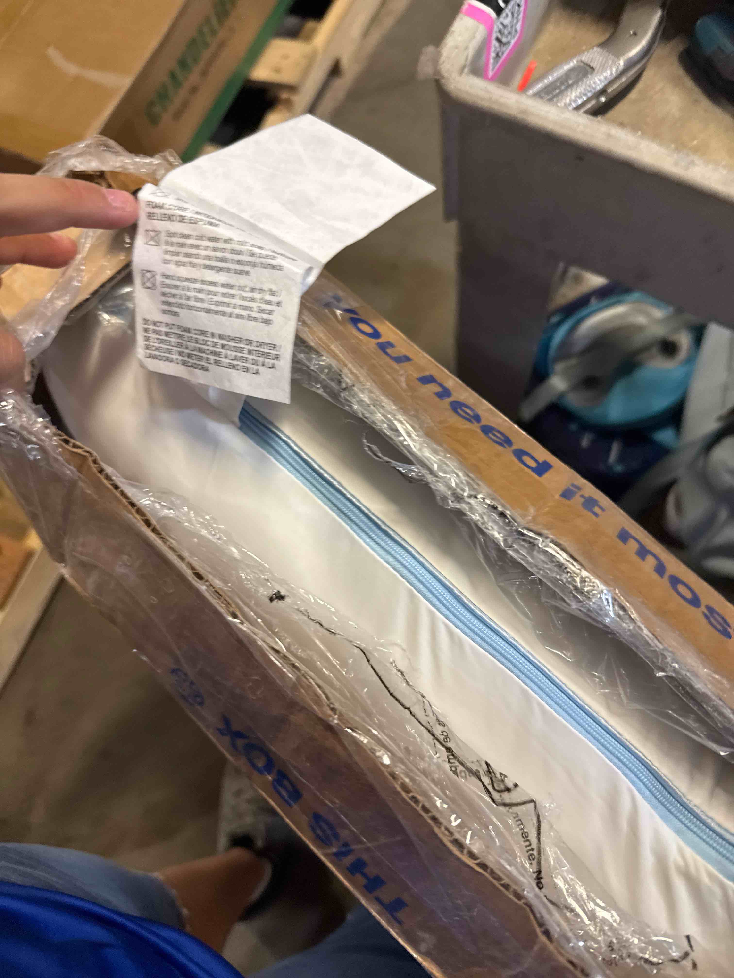 https://s3.amazonaws.com/lotting-images-prod/phillipi/BRN1935069_1756905157541.jpeg