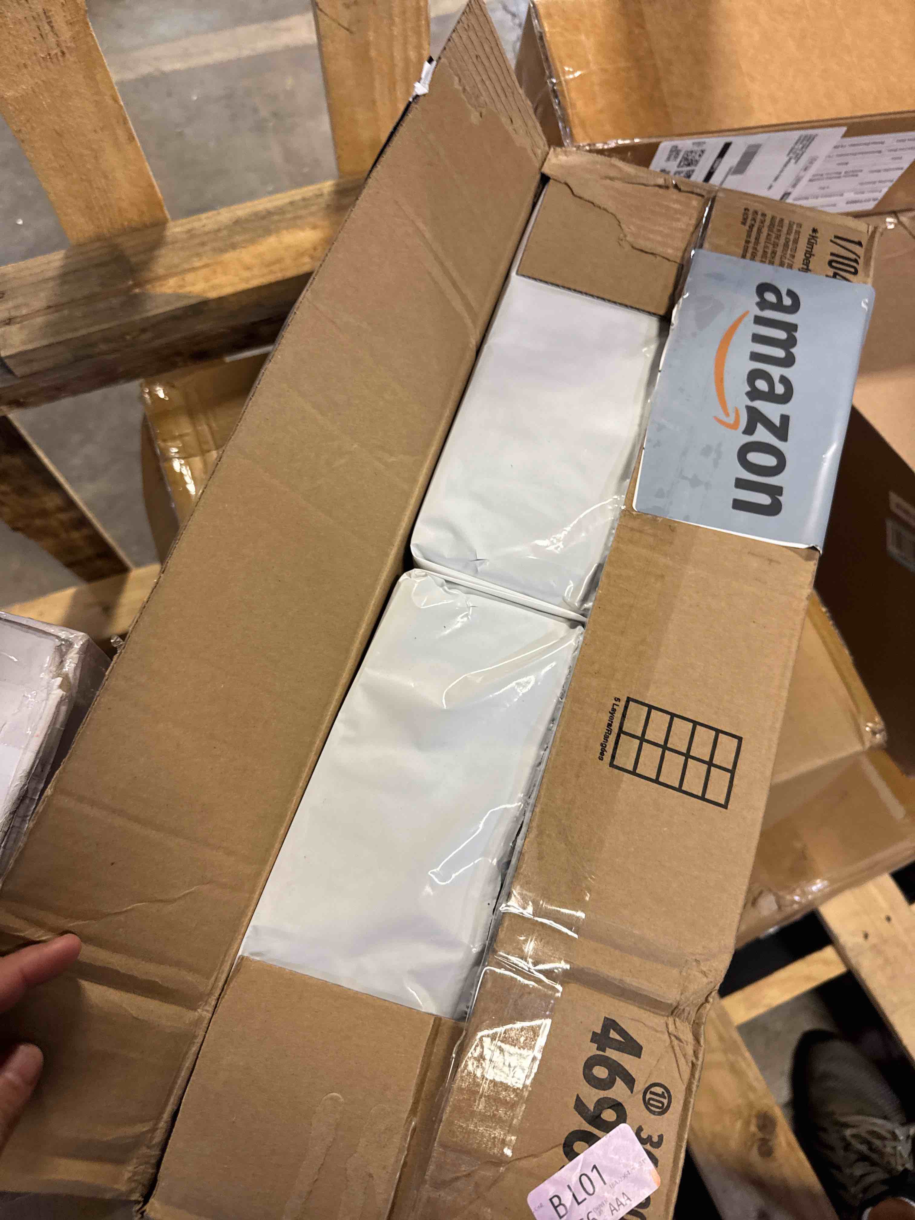 https://s3.amazonaws.com/lotting-images-prod/phillipi/BRN1935073_1756905616625.jpeg