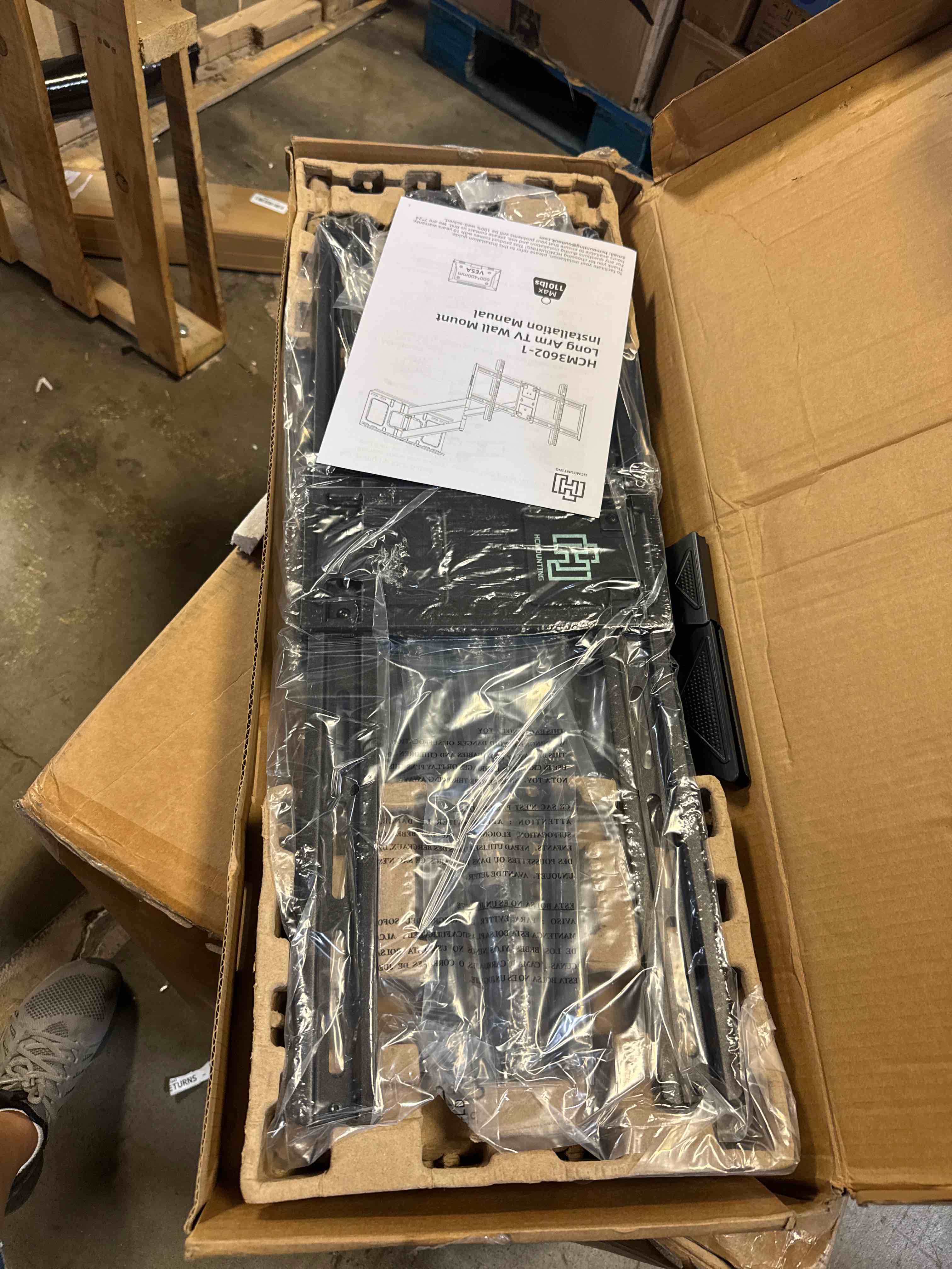 https://s3.amazonaws.com/lotting-images-prod/phillipi/BRN1935090_1756908008436.jpeg