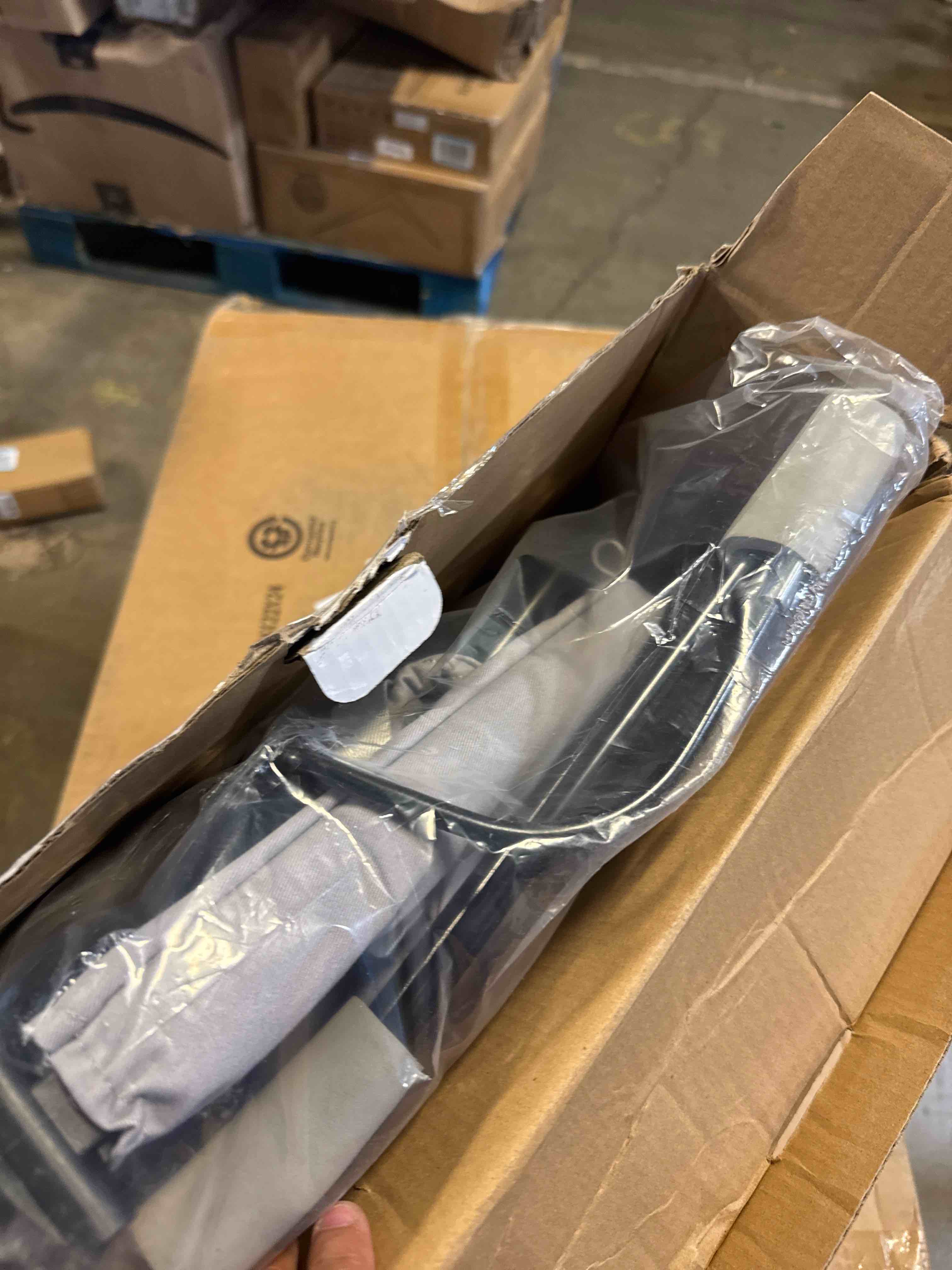 https://s3.amazonaws.com/lotting-images-prod/phillipi/BRN1935098_1756909640533.jpeg