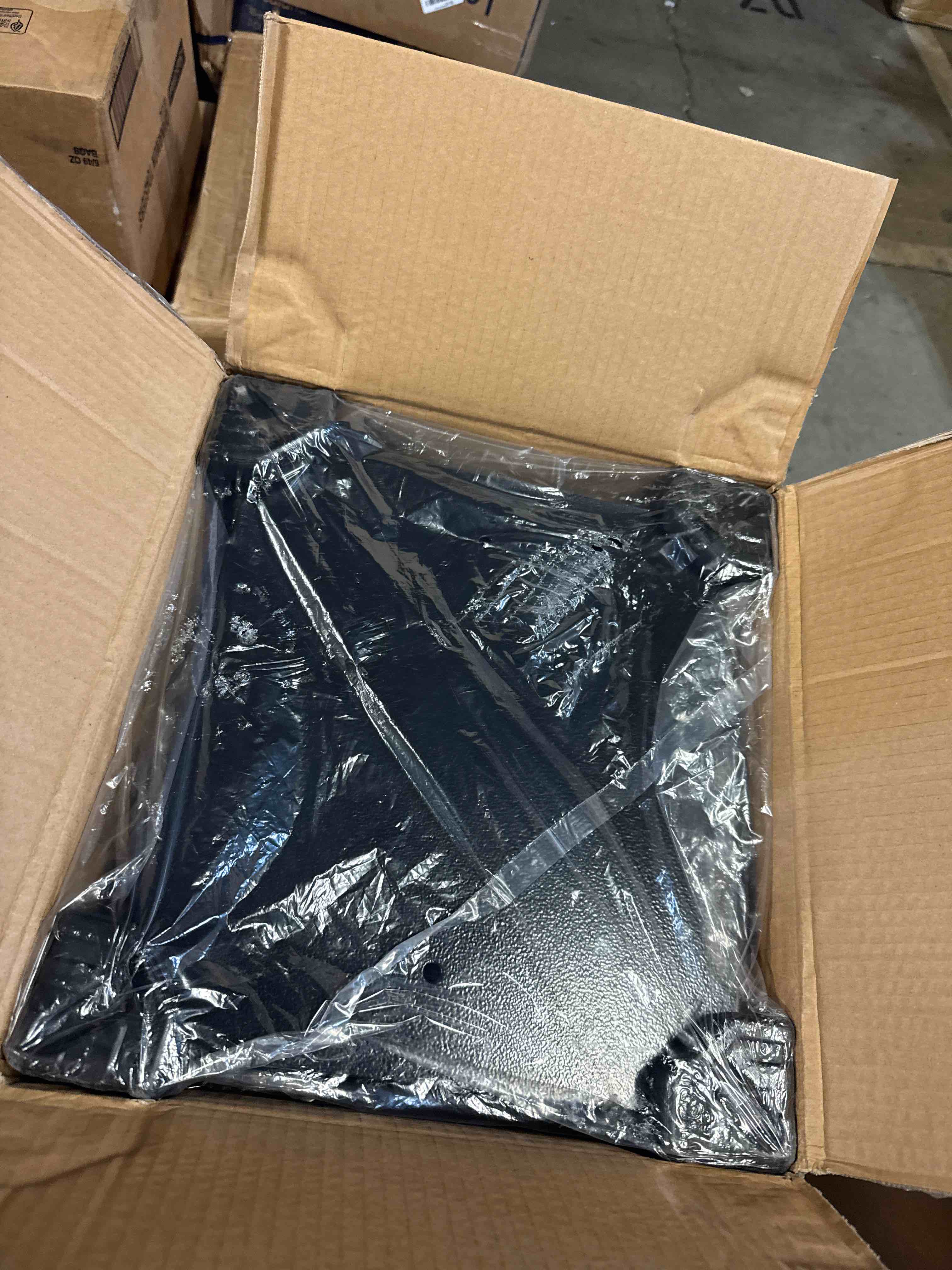 https://s3.amazonaws.com/lotting-images-prod/phillipi/BRN1935110_1756911199697.jpeg