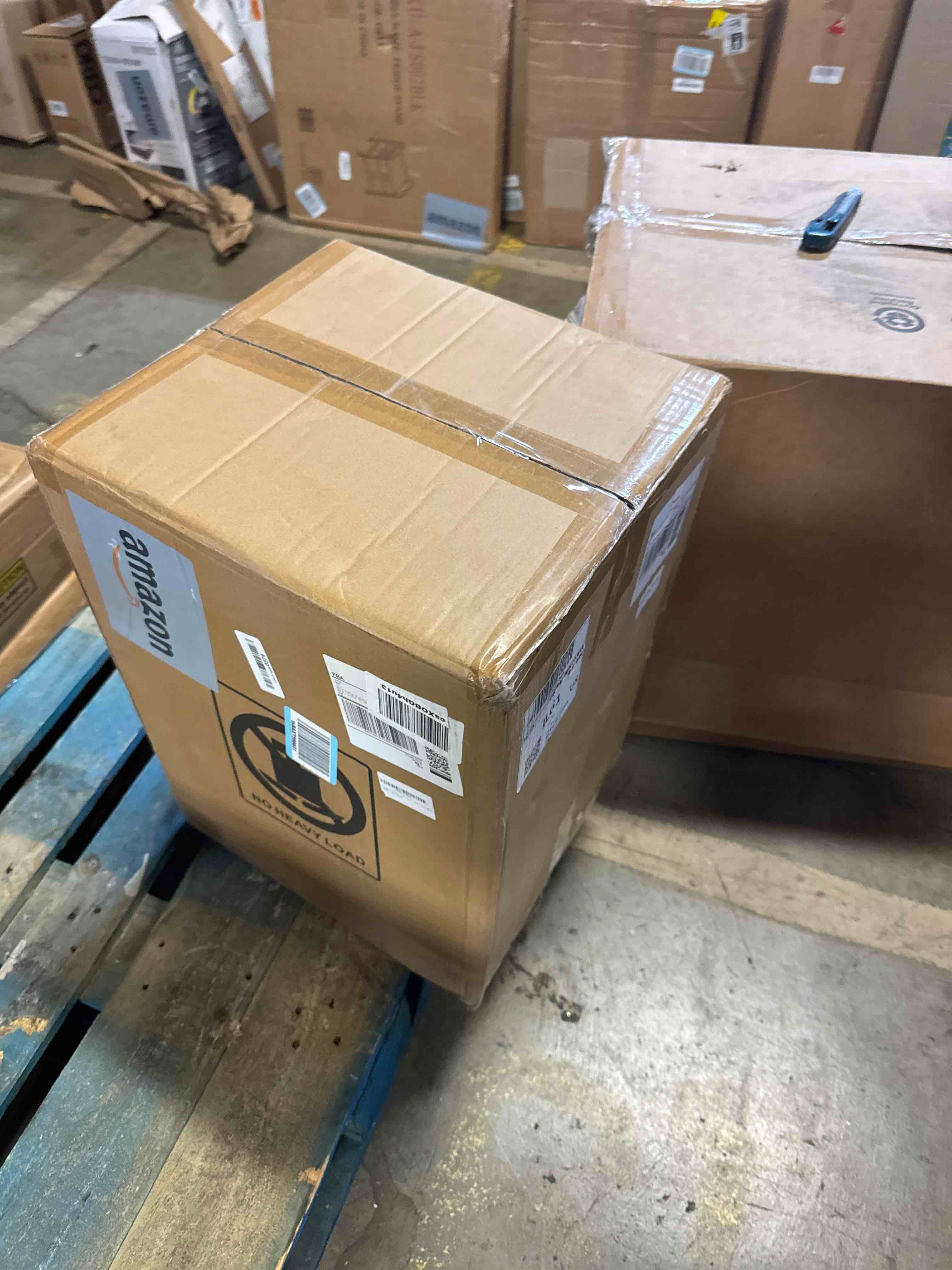 https://s3.amazonaws.com/lotting-images-prod/phillipi/BRN1935110_1756911214667.jpeg