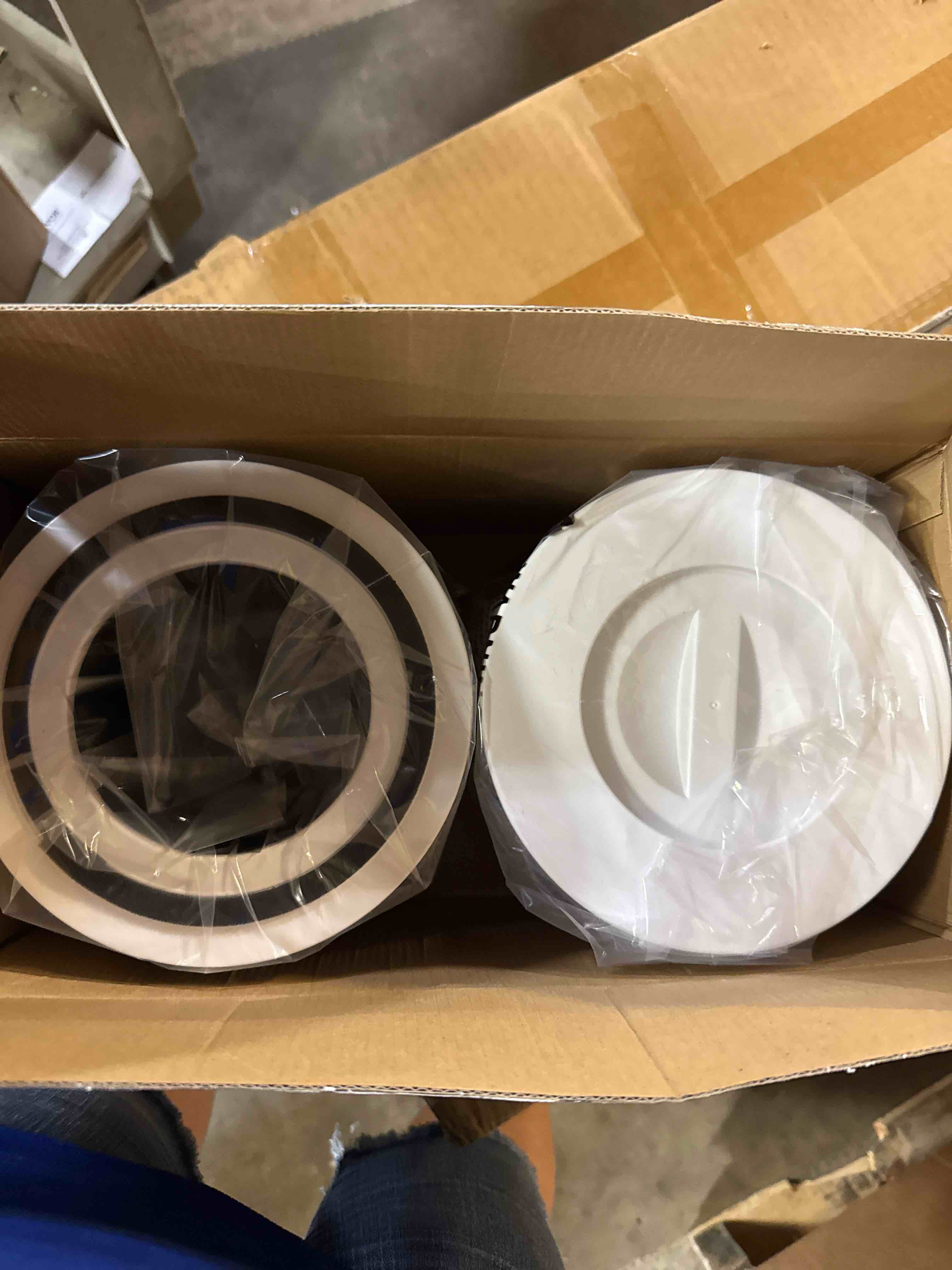 https://s3.amazonaws.com/lotting-images-prod/phillipi/BRN1935127_1757075326506.jpeg