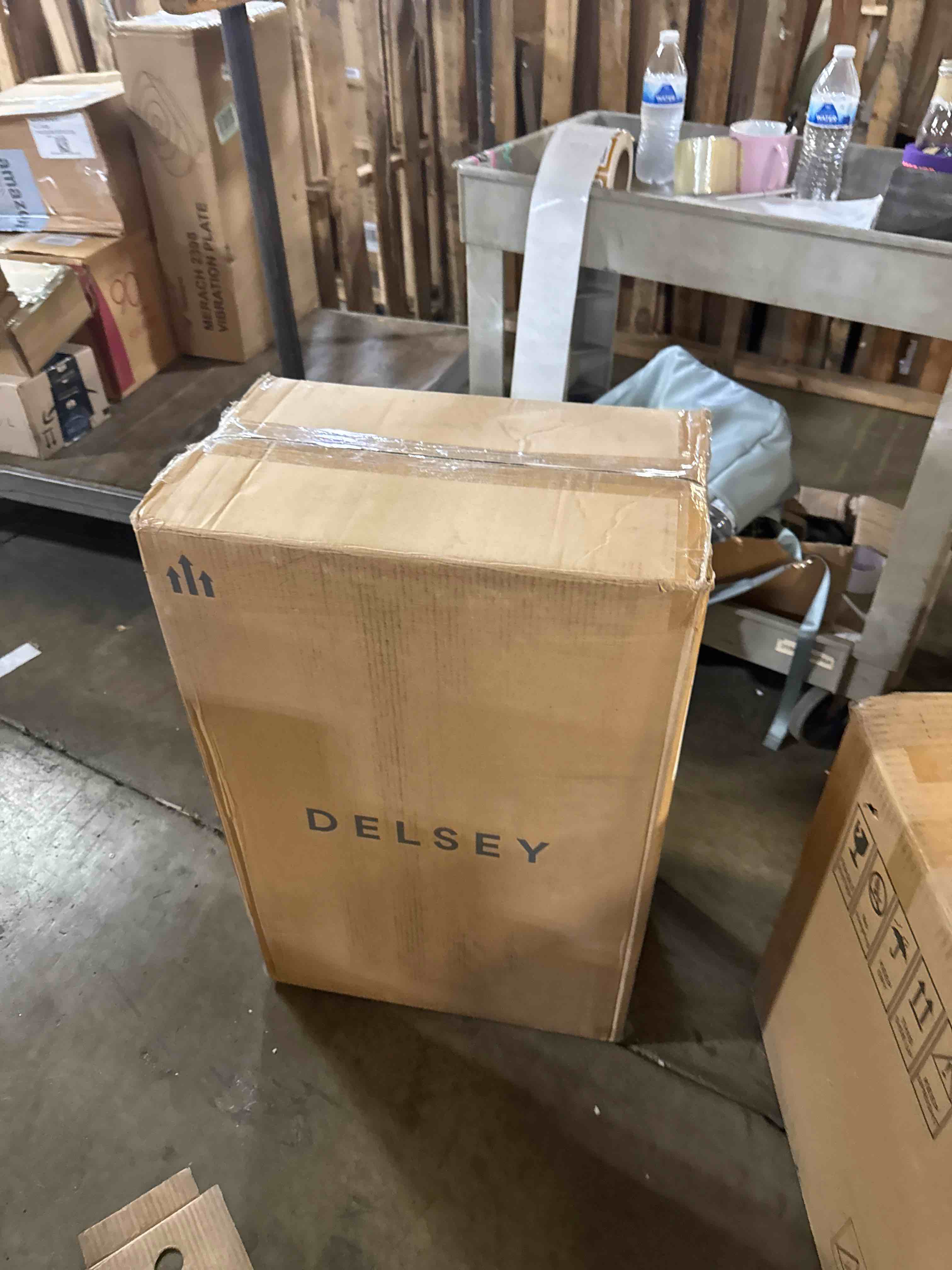 https://s3.amazonaws.com/lotting-images-prod/phillipi/BRN1935169_1757082933982.jpeg