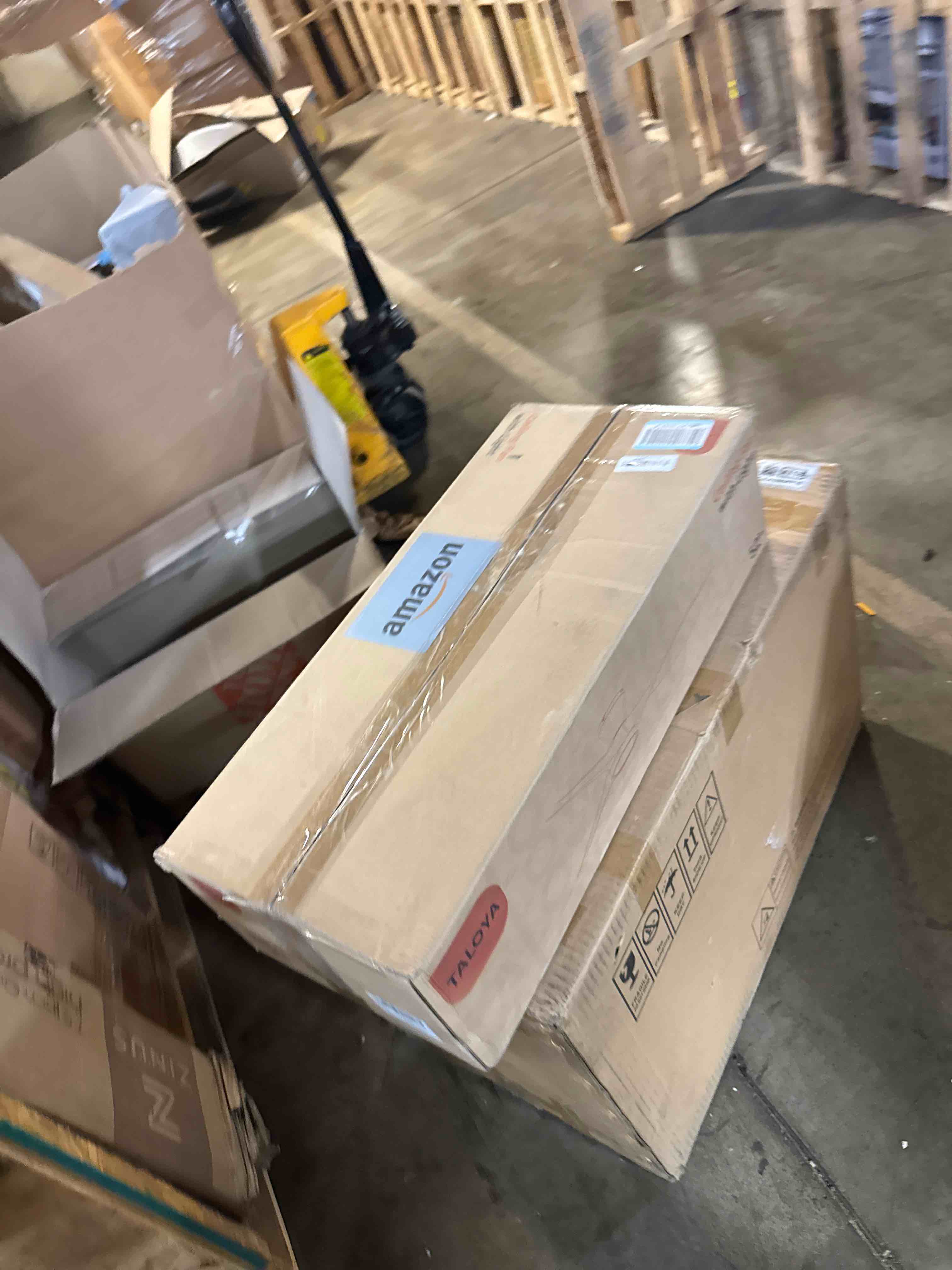 https://s3.amazonaws.com/lotting-images-prod/phillipi/BRN1935171_1757083162604.jpeg