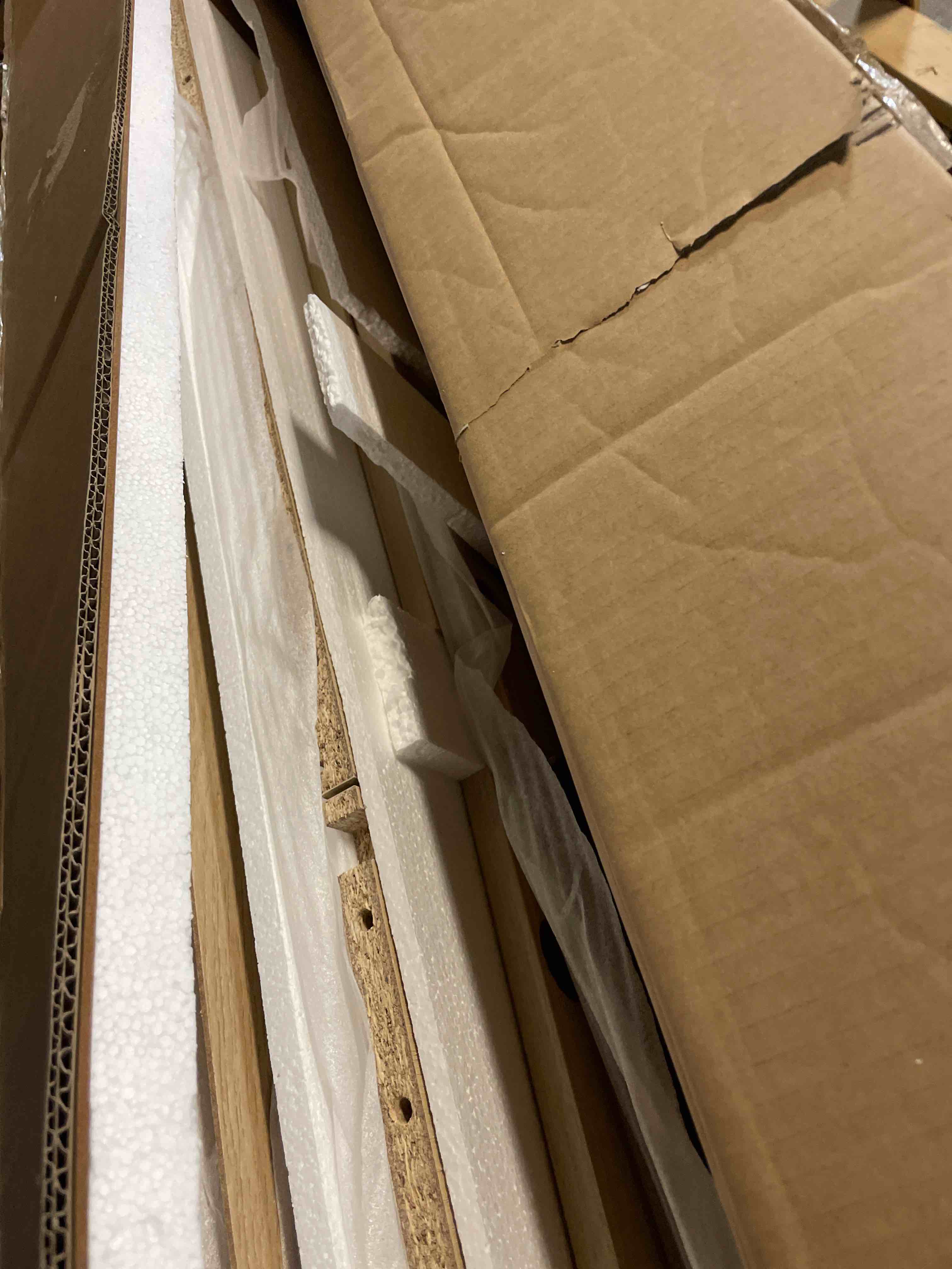 https://s3.amazonaws.com/lotting-images-prod/phillipi/BRN1935183_1757177709144.jpeg