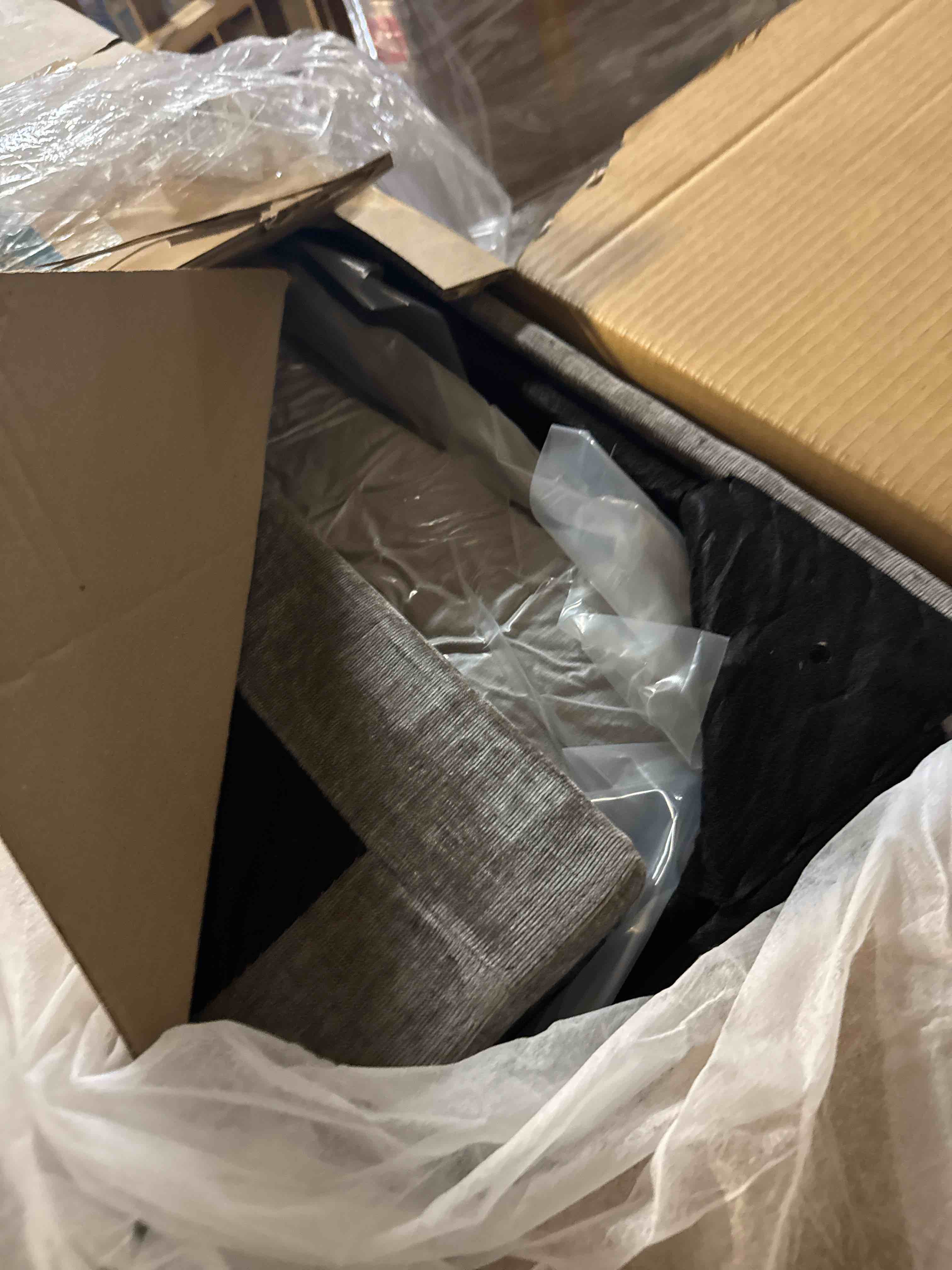 https://s3.amazonaws.com/lotting-images-prod/phillipi/BRN1935189_1757178888255.jpeg