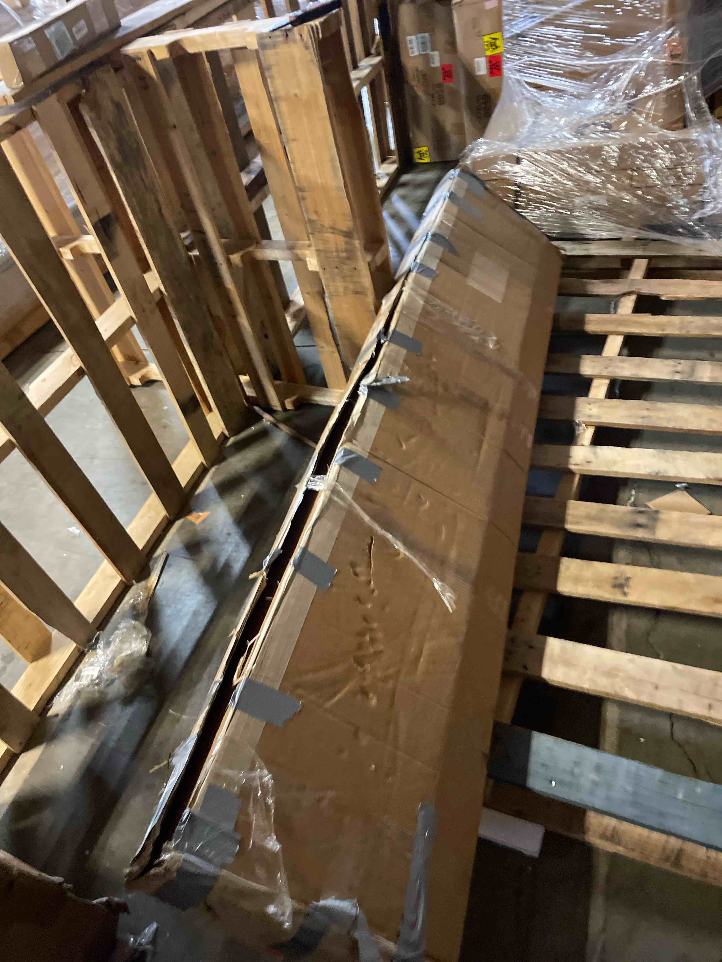 https://s3.amazonaws.com/lotting-images-prod/phillipi/BRN1935201_1757181764720.jpeg