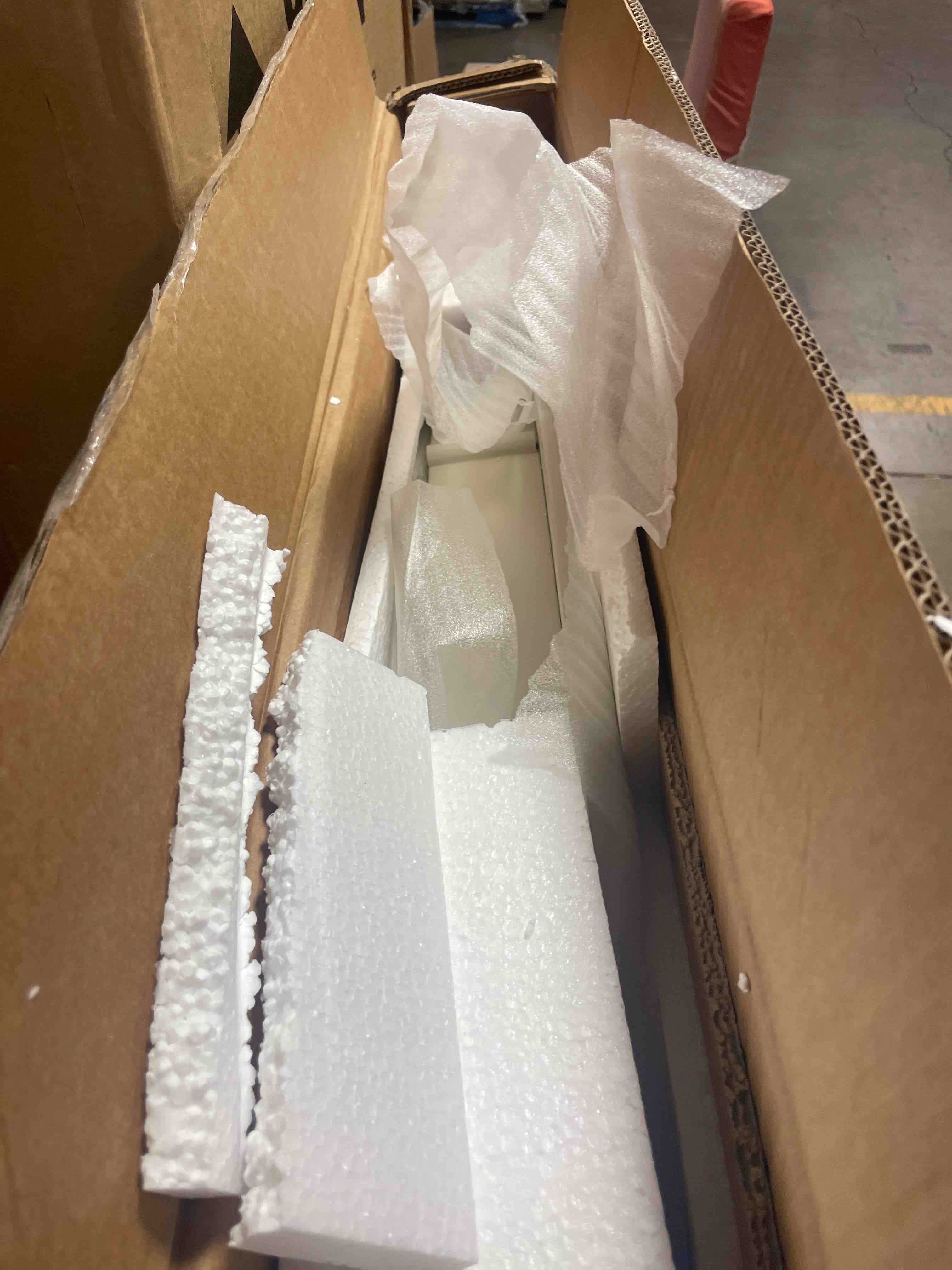 https://s3.amazonaws.com/lotting-images-prod/phillipi/BRN1935215_1757529344462.jpeg