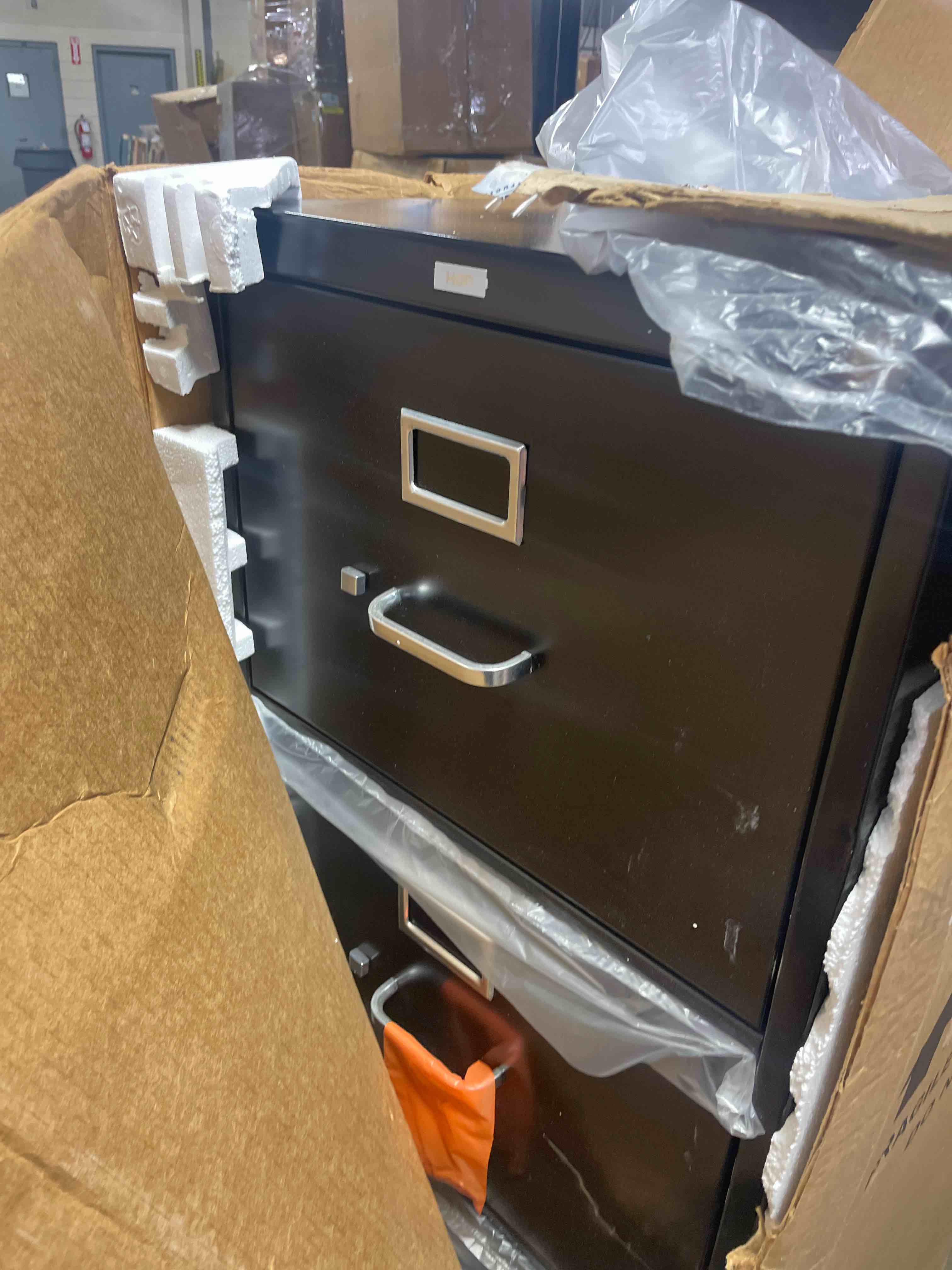 https://s3.amazonaws.com/lotting-images-prod/phillipi/BRN1935217_1757530040973.jpeg
