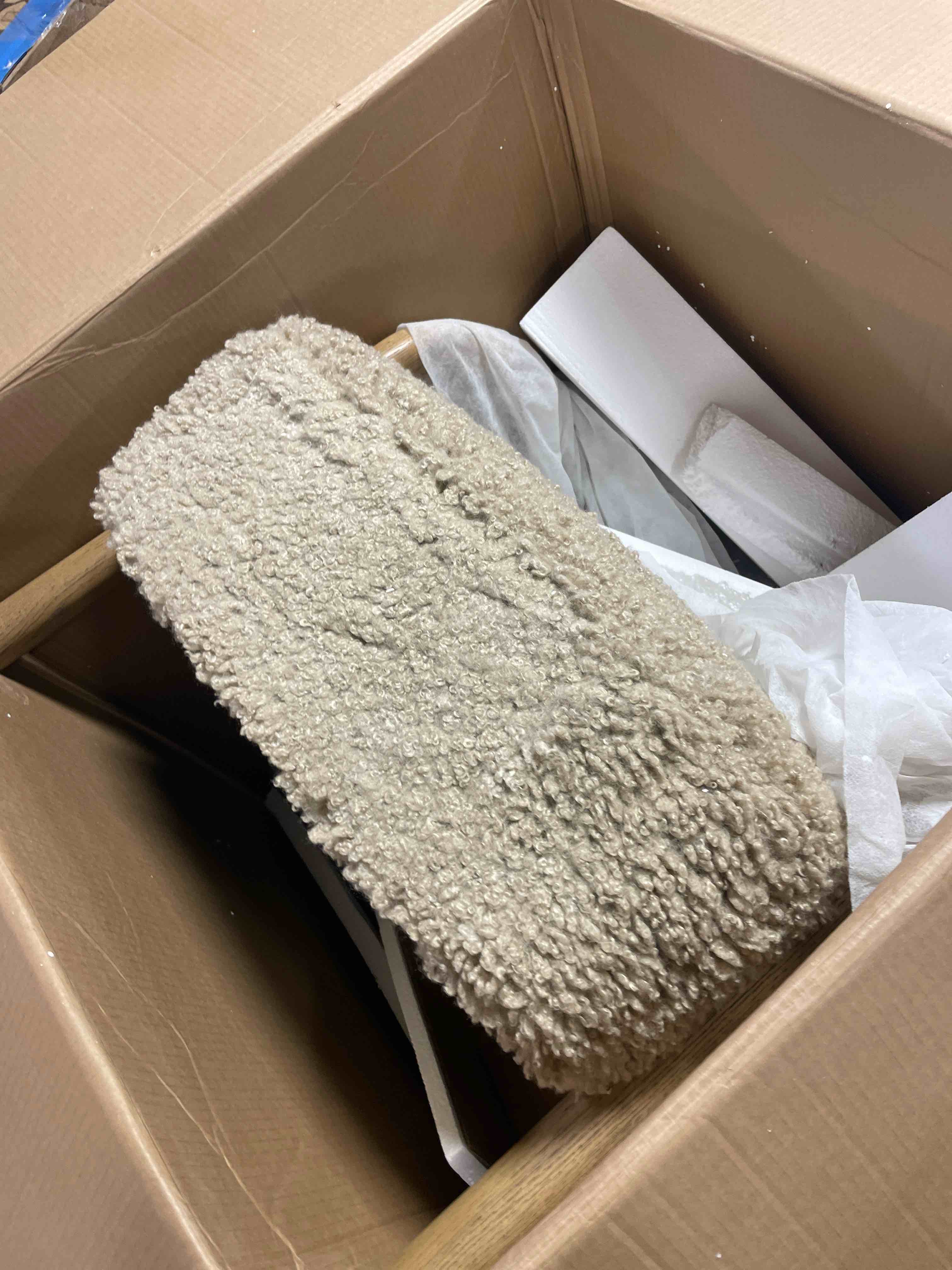 https://s3.amazonaws.com/lotting-images-prod/phillipi/BRN1935222_1757531043183.jpeg