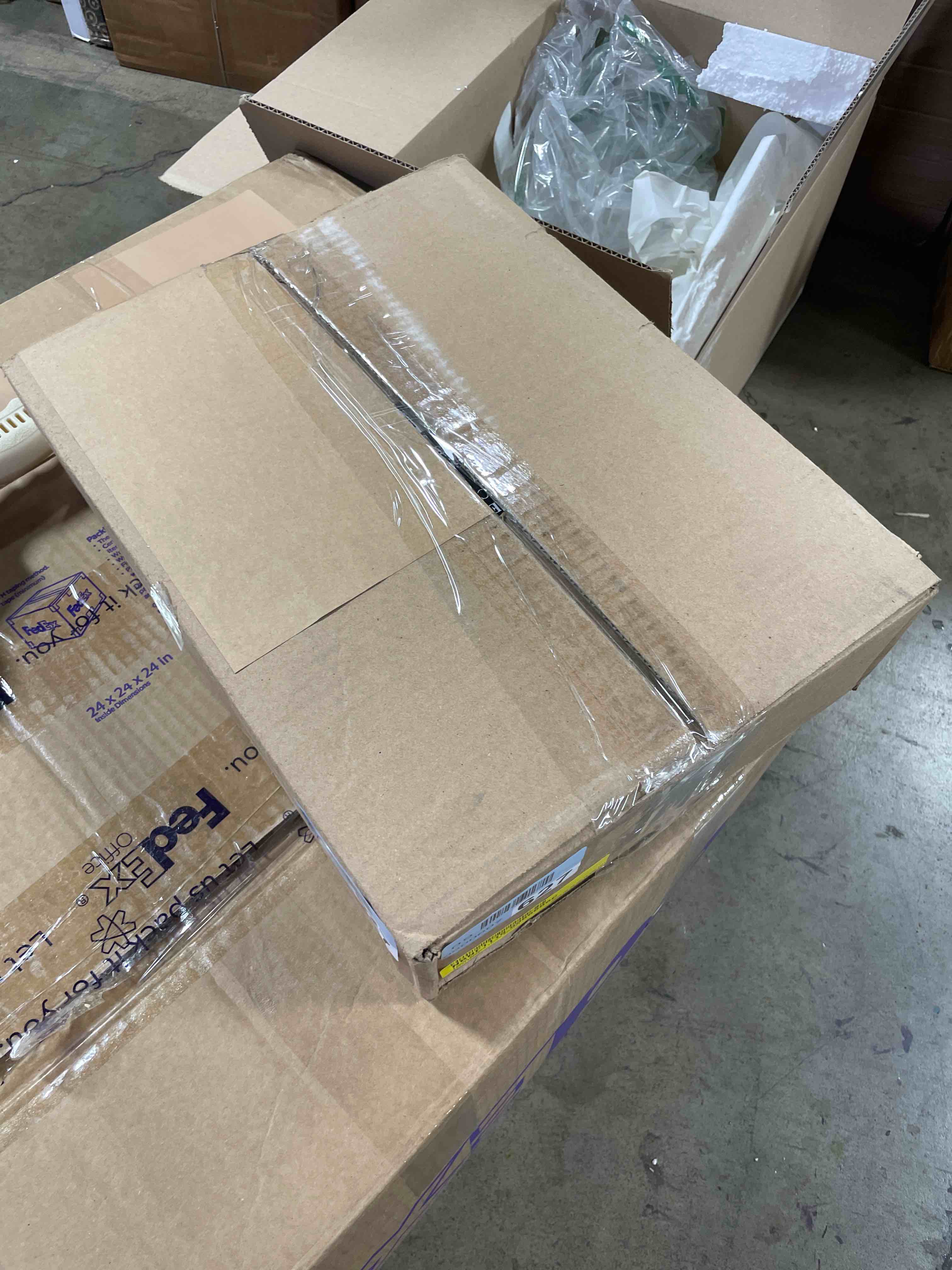 https://s3.amazonaws.com/lotting-images-prod/phillipi/BRN1935227_1757532614554.jpeg