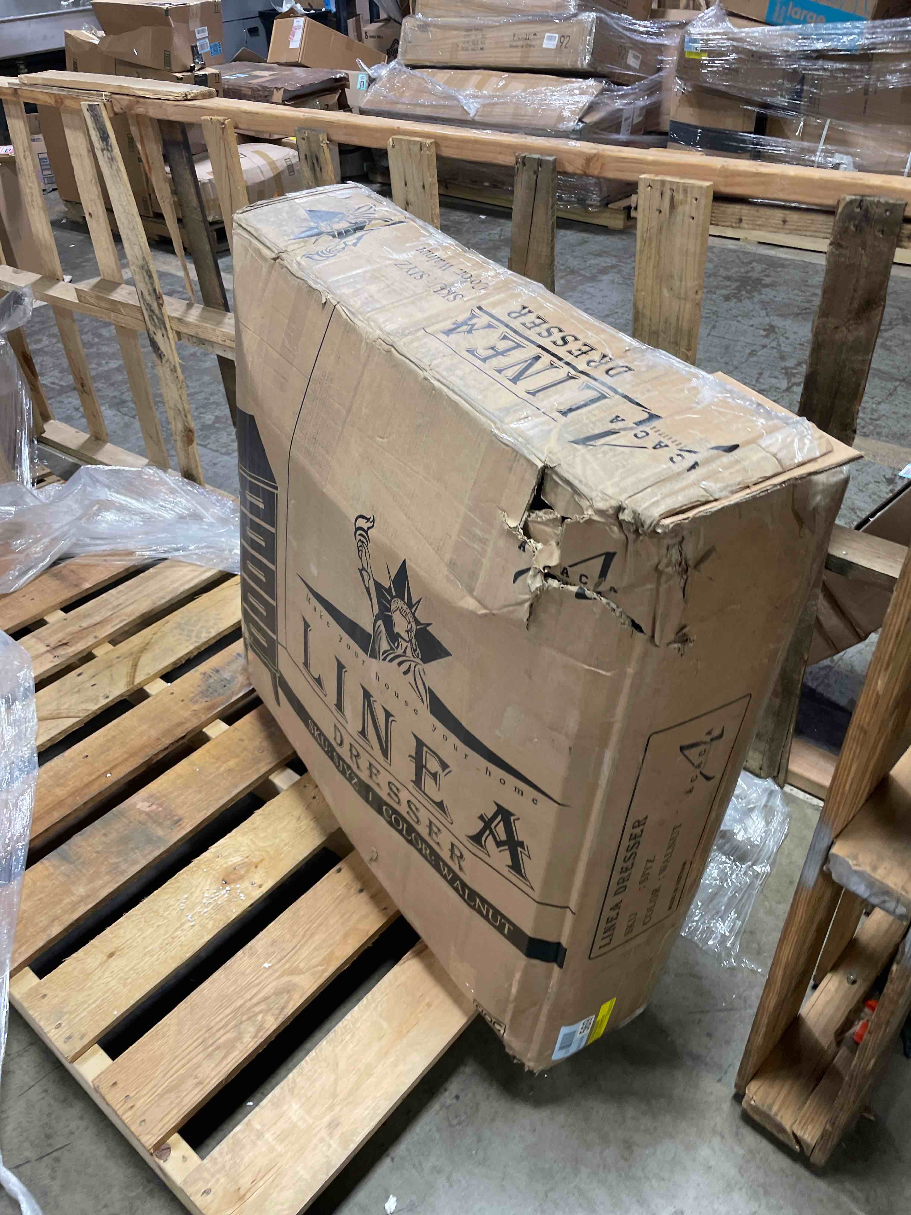 https://s3.amazonaws.com/lotting-images-prod/phillipi/BRN1935261_1757540738584.jpeg
