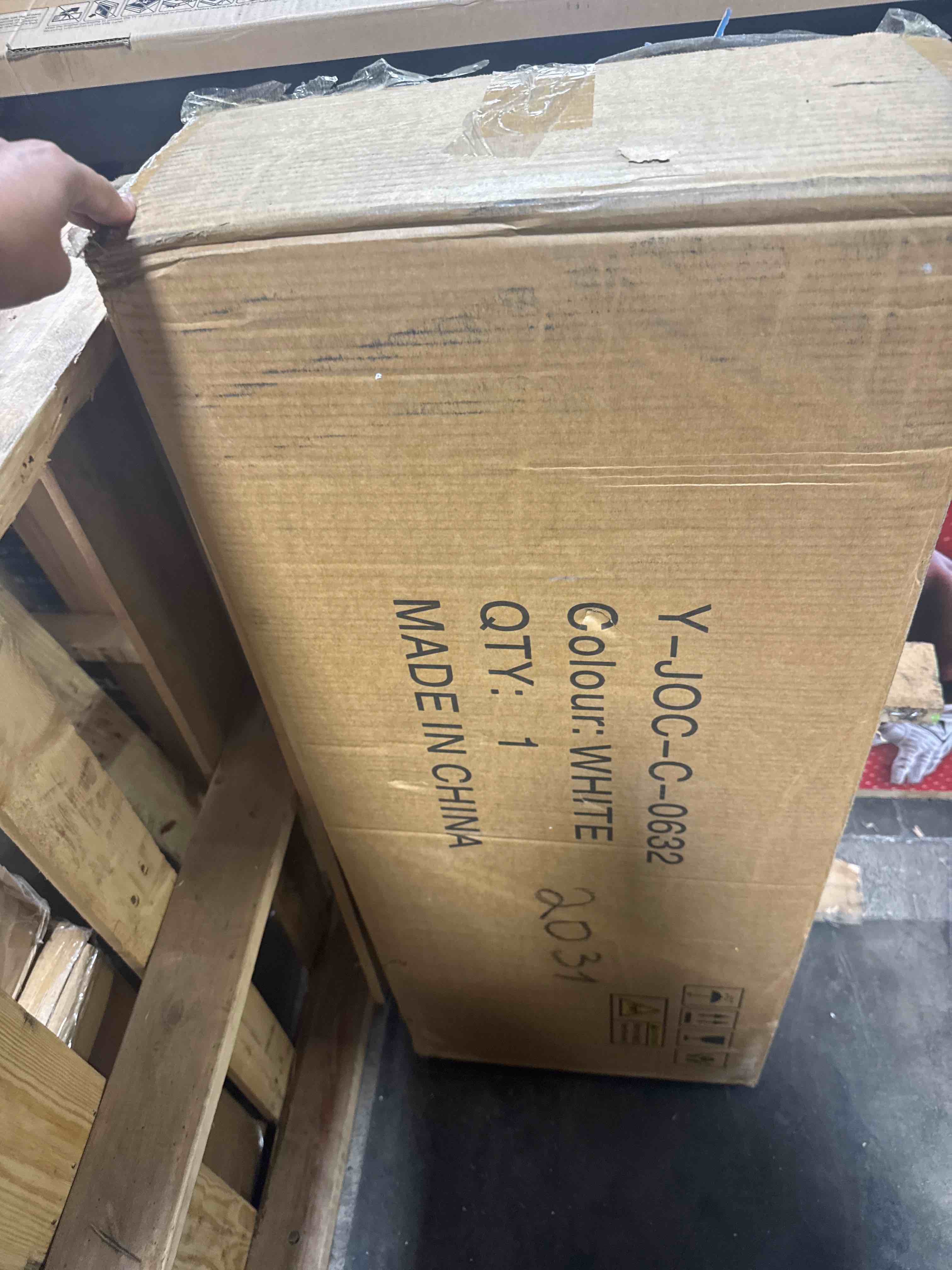https://s3.amazonaws.com/lotting-images-prod/phillipi/BRN1935278_1757697102416.jpeg