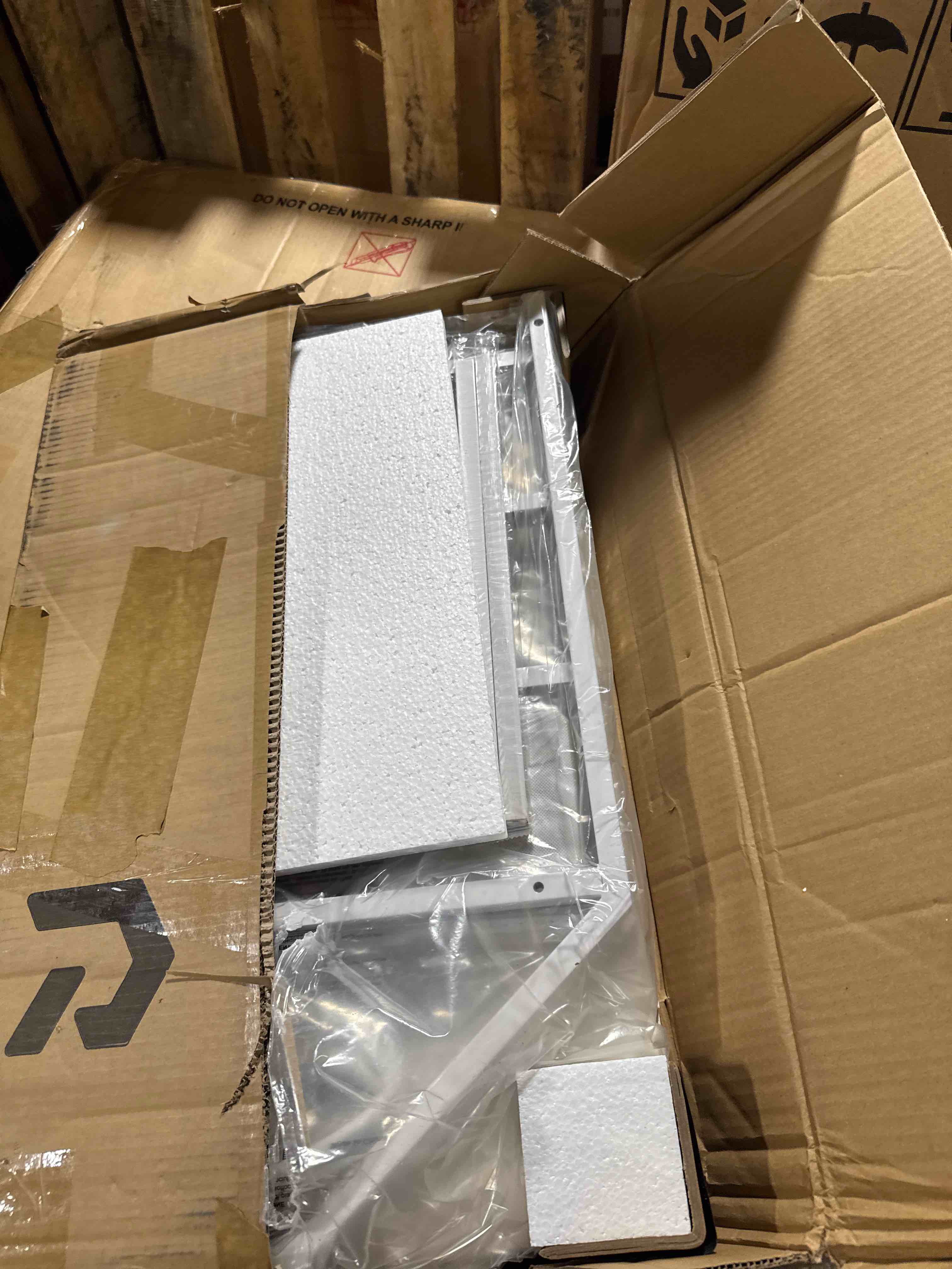 https://s3.amazonaws.com/lotting-images-prod/phillipi/BRN1935293_1757703345664.jpeg