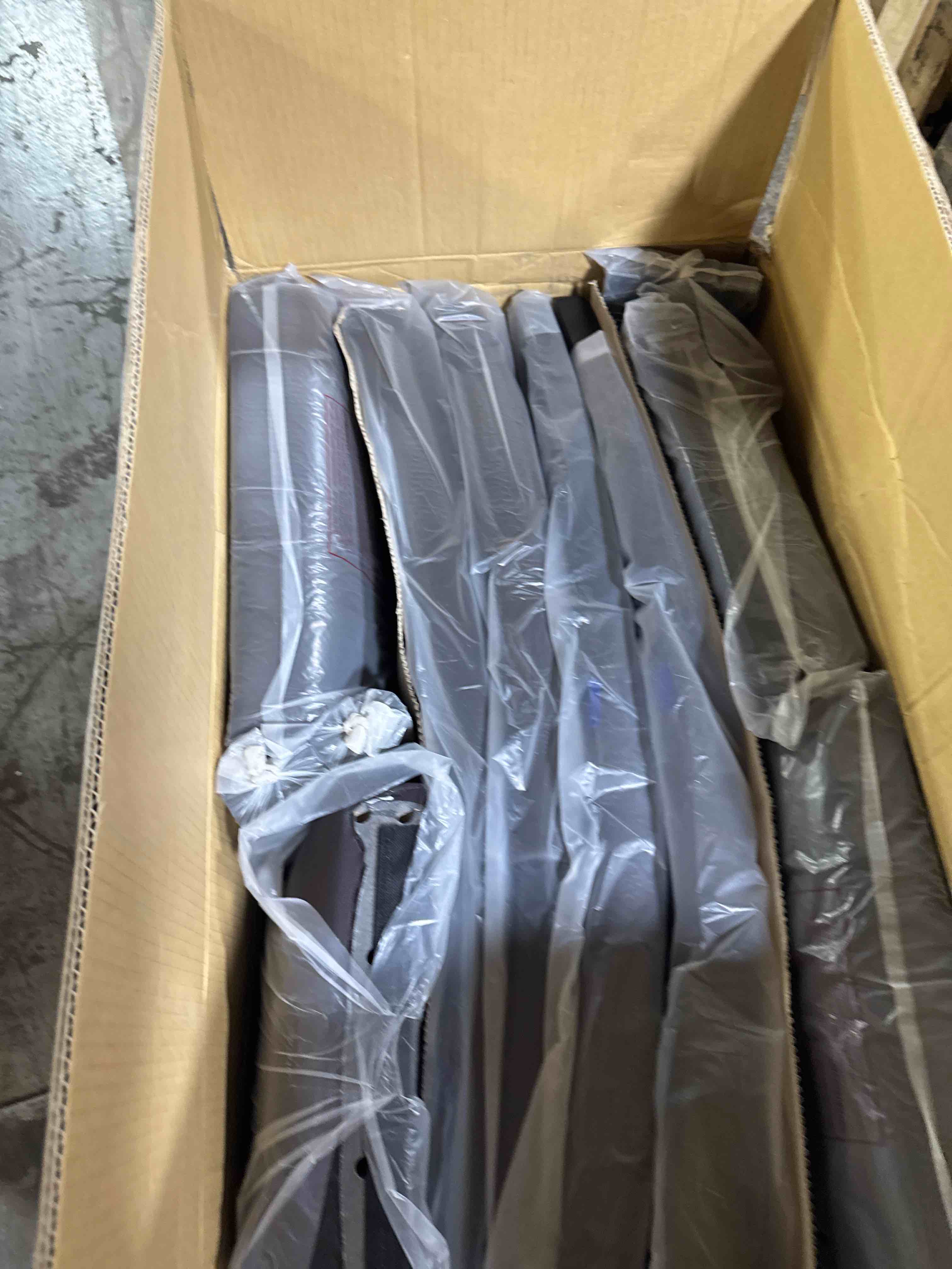 https://s3.amazonaws.com/lotting-images-prod/phillipi/BRN1935295_1757703726103.jpeg