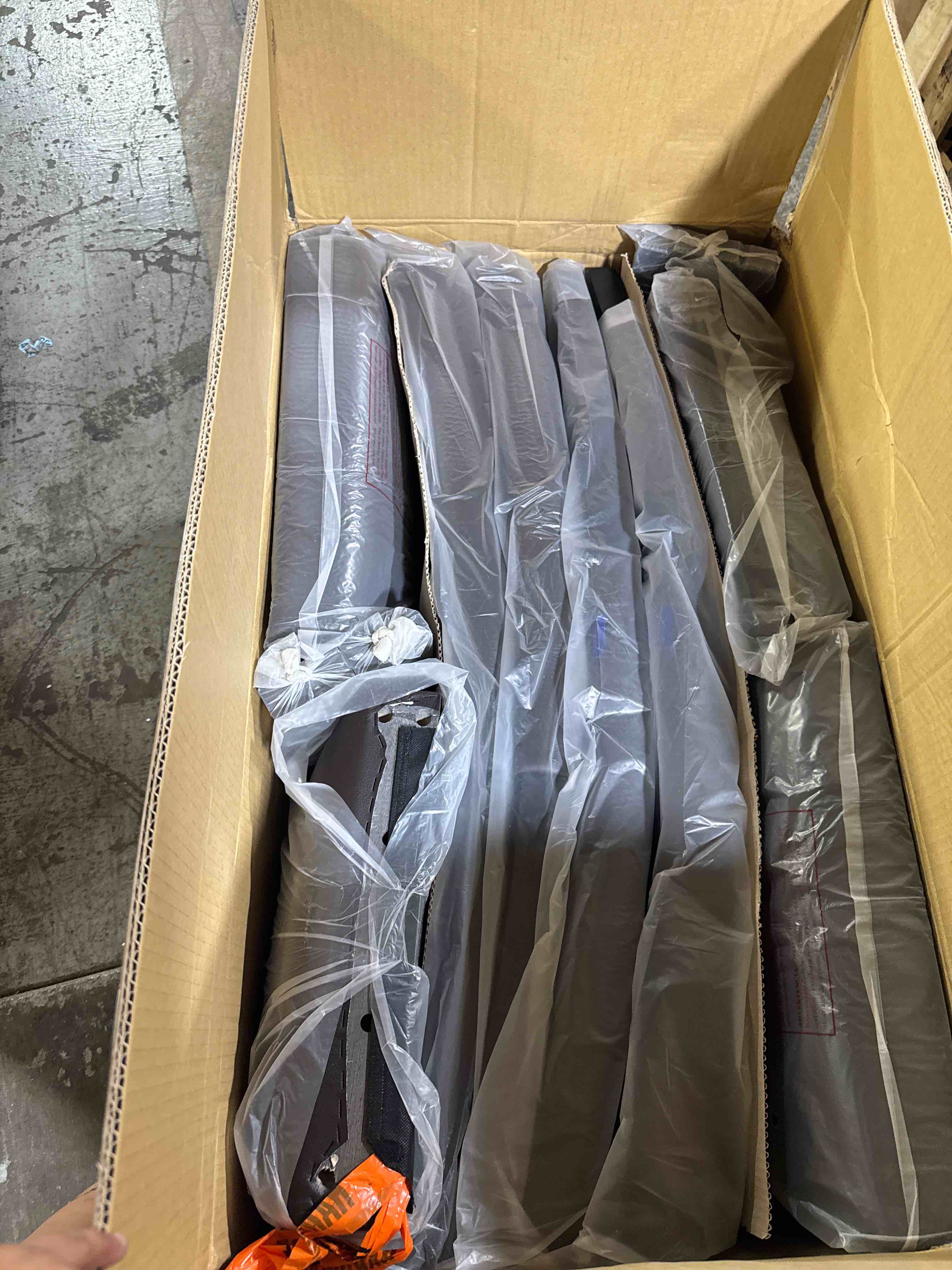 https://s3.amazonaws.com/lotting-images-prod/phillipi/BRN1935295_1757703727738.jpeg