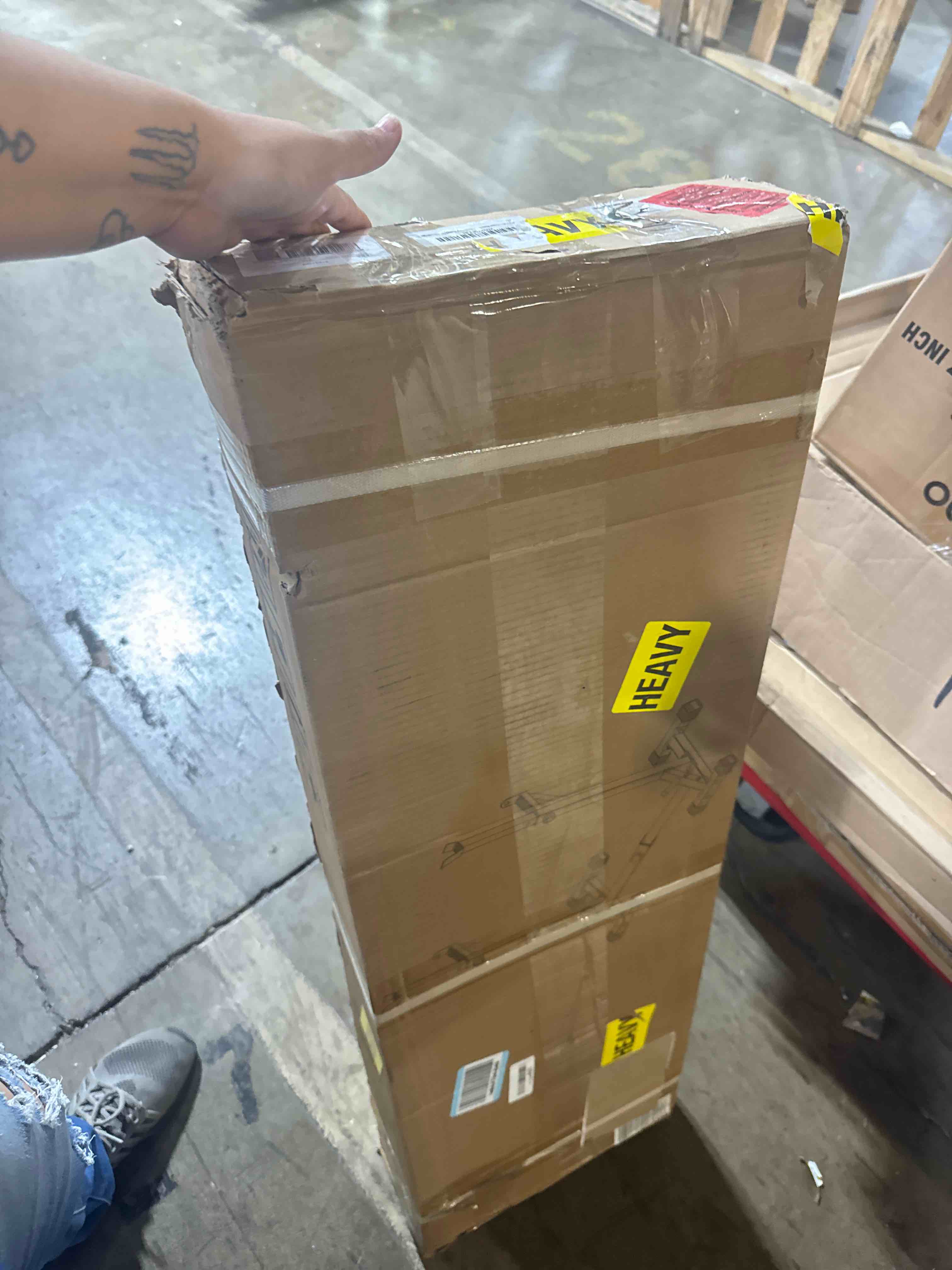 https://s3.amazonaws.com/lotting-images-prod/phillipi/BRN1935312_1757945902368.jpeg