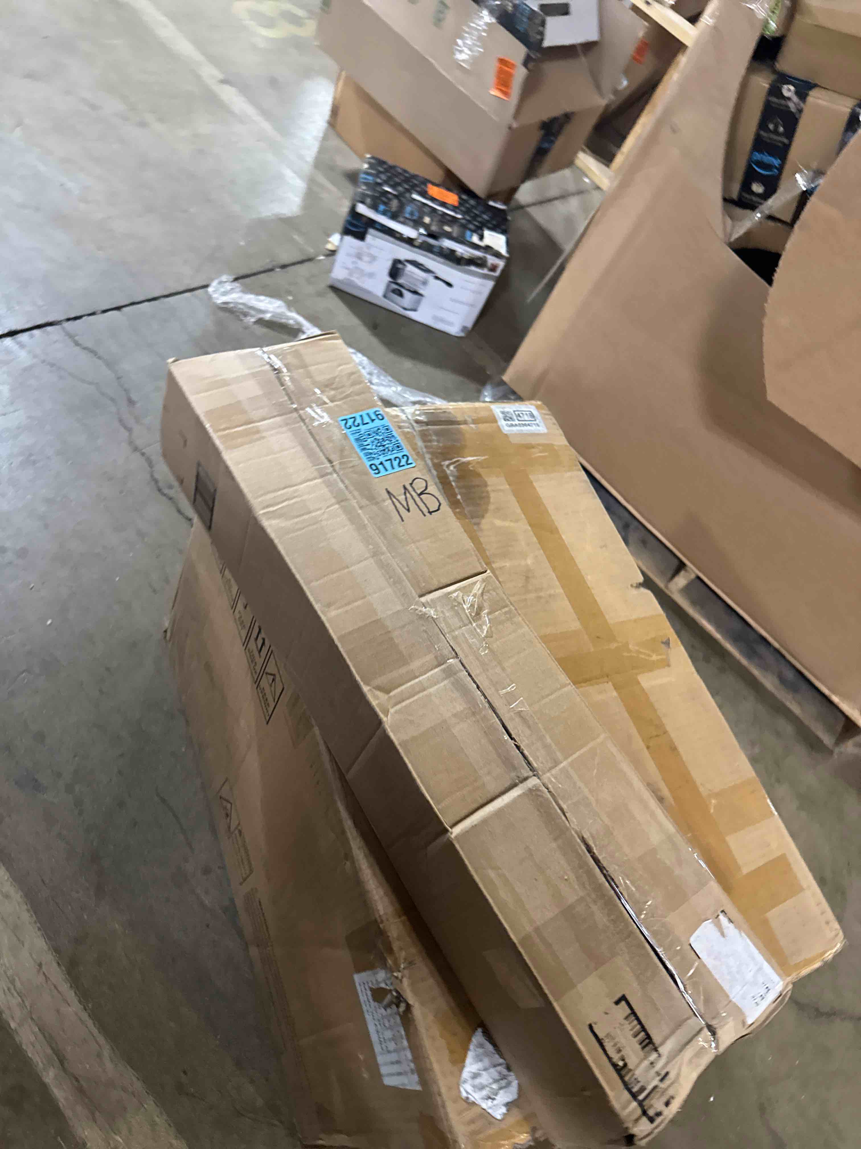 https://s3.amazonaws.com/lotting-images-prod/phillipi/BRN1935326_1757949078243.jpeg