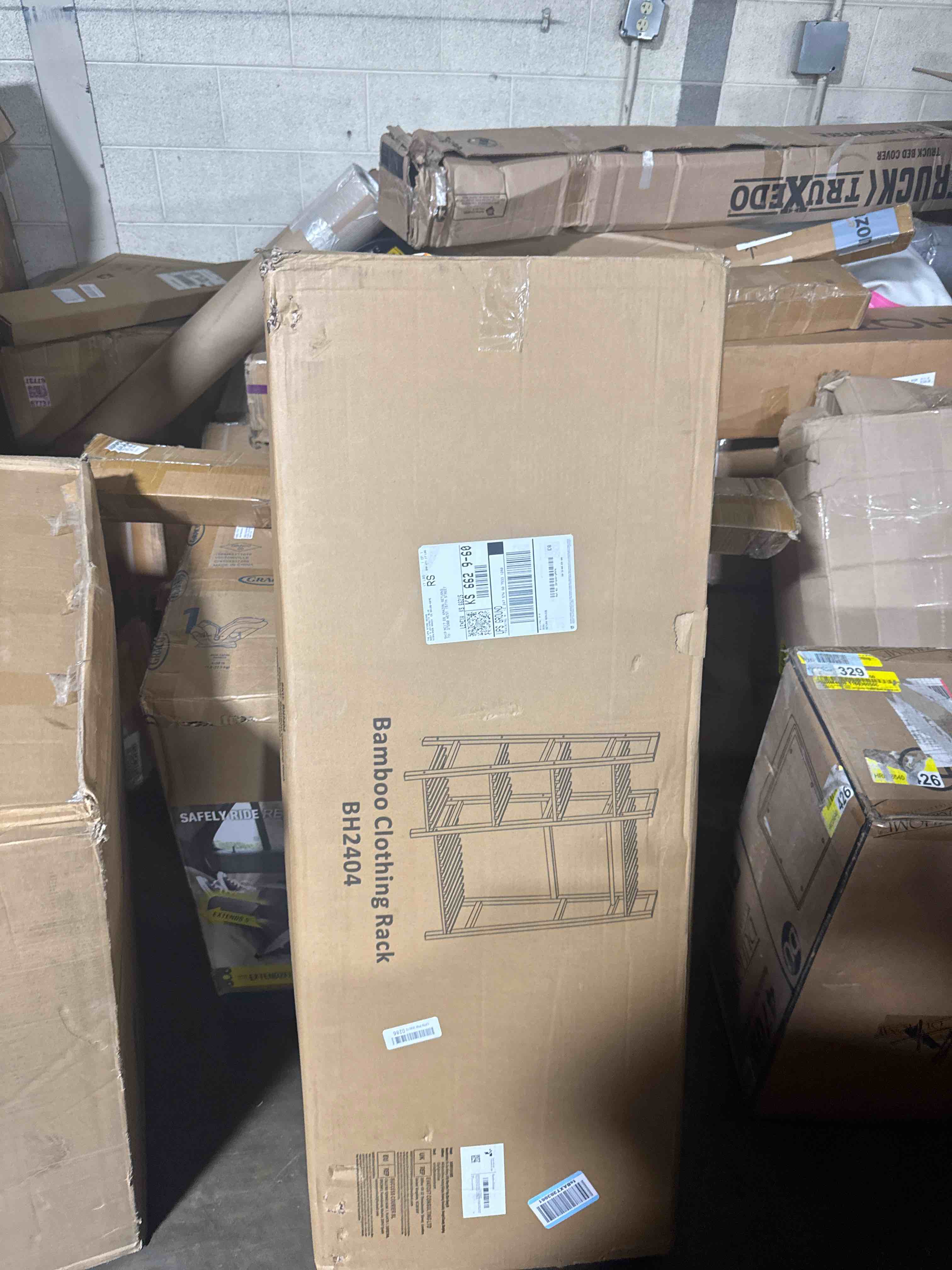 https://s3.amazonaws.com/lotting-images-prod/phillipi/BRN1935438_1758891628751.jpeg
