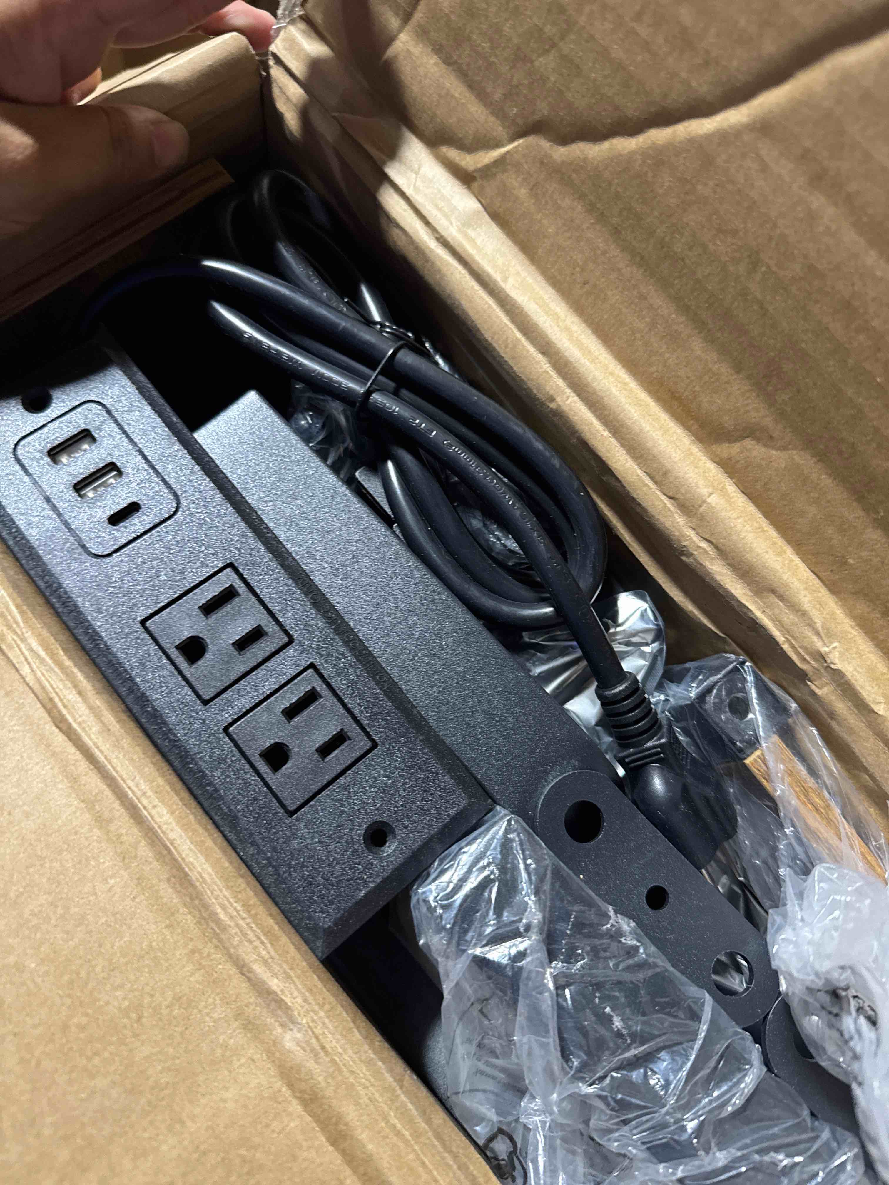 https://s3.amazonaws.com/lotting-images-prod/phillipi/BRN1935468_1758895478471.jpeg