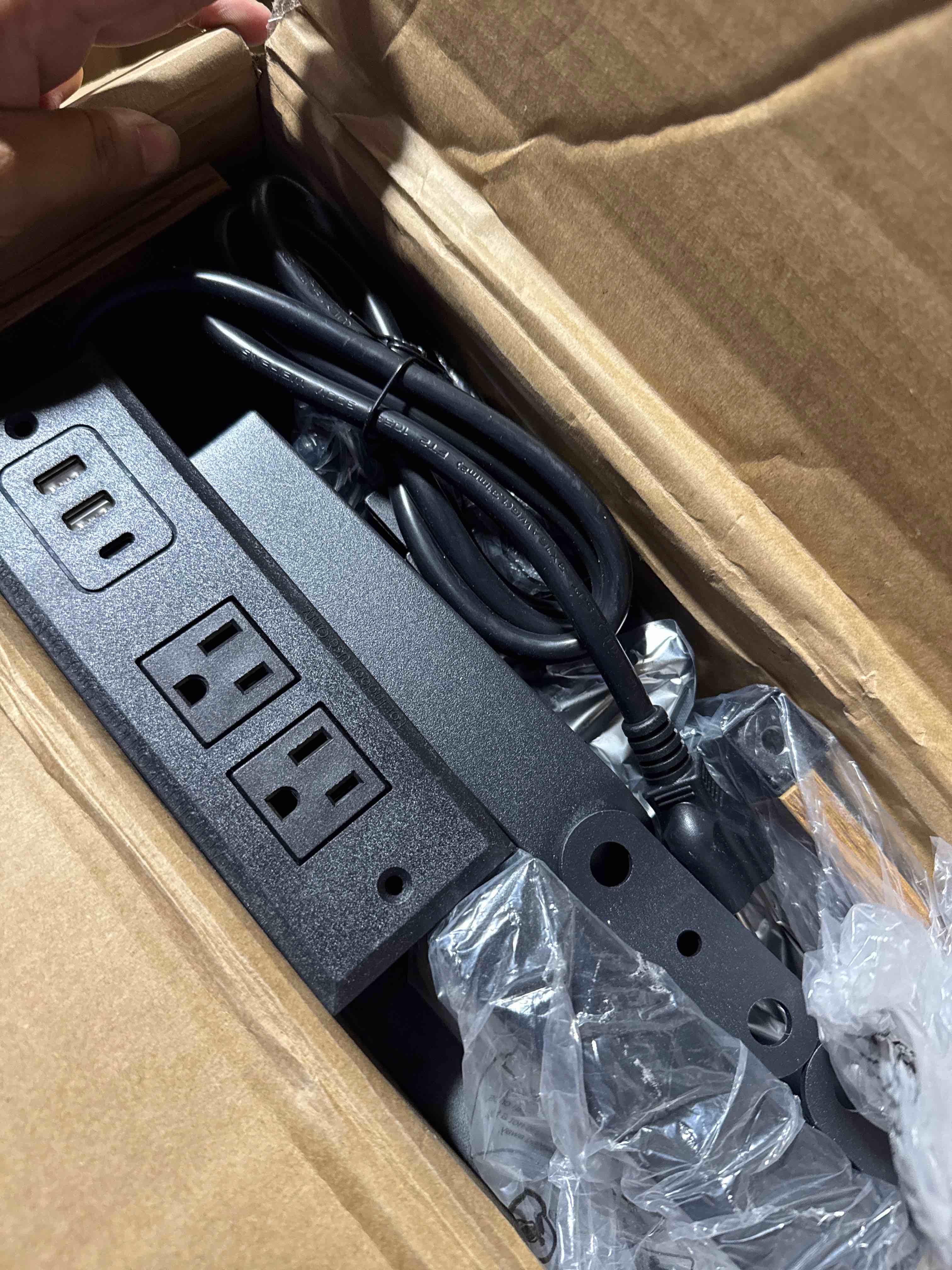 https://s3.amazonaws.com/lotting-images-prod/phillipi/BRN1935468_1758895479290.jpeg